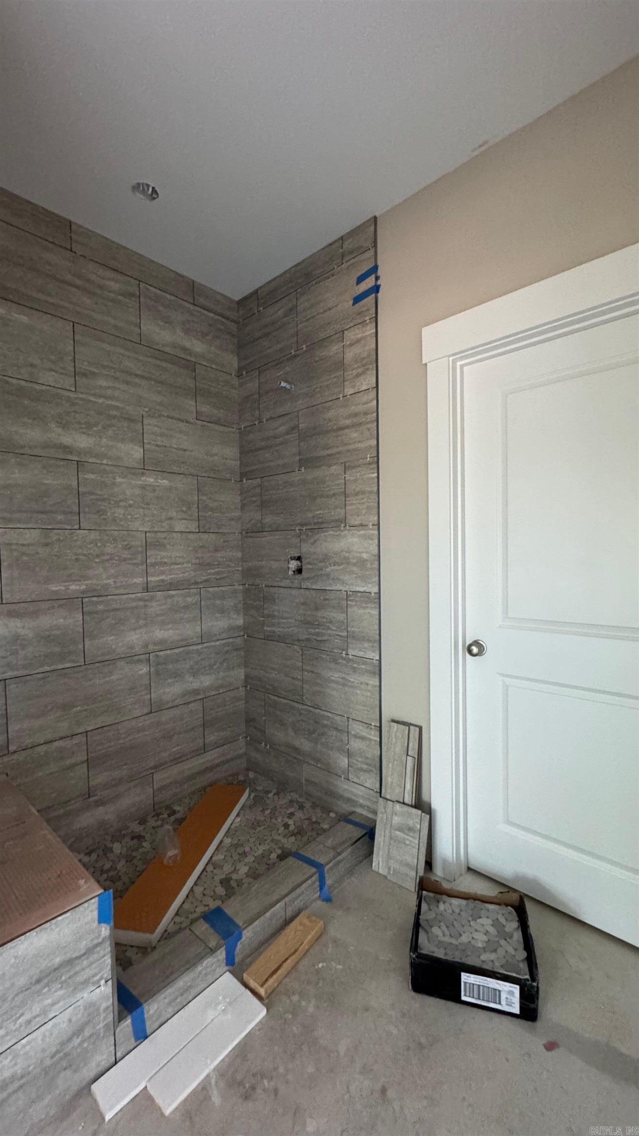 LA CALA ESTATES - Residential