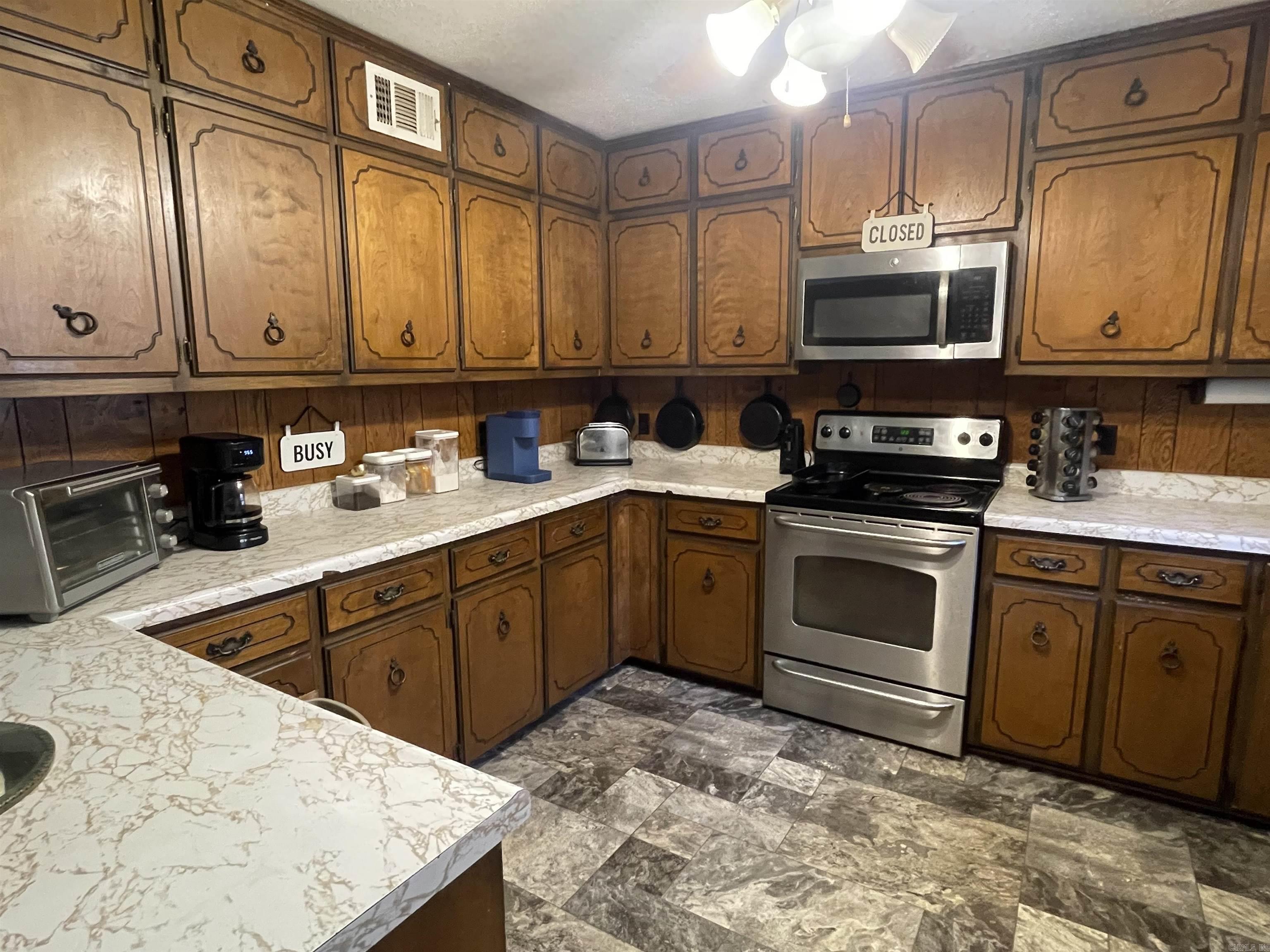 ROSE BUD OUTLOTS - Residential