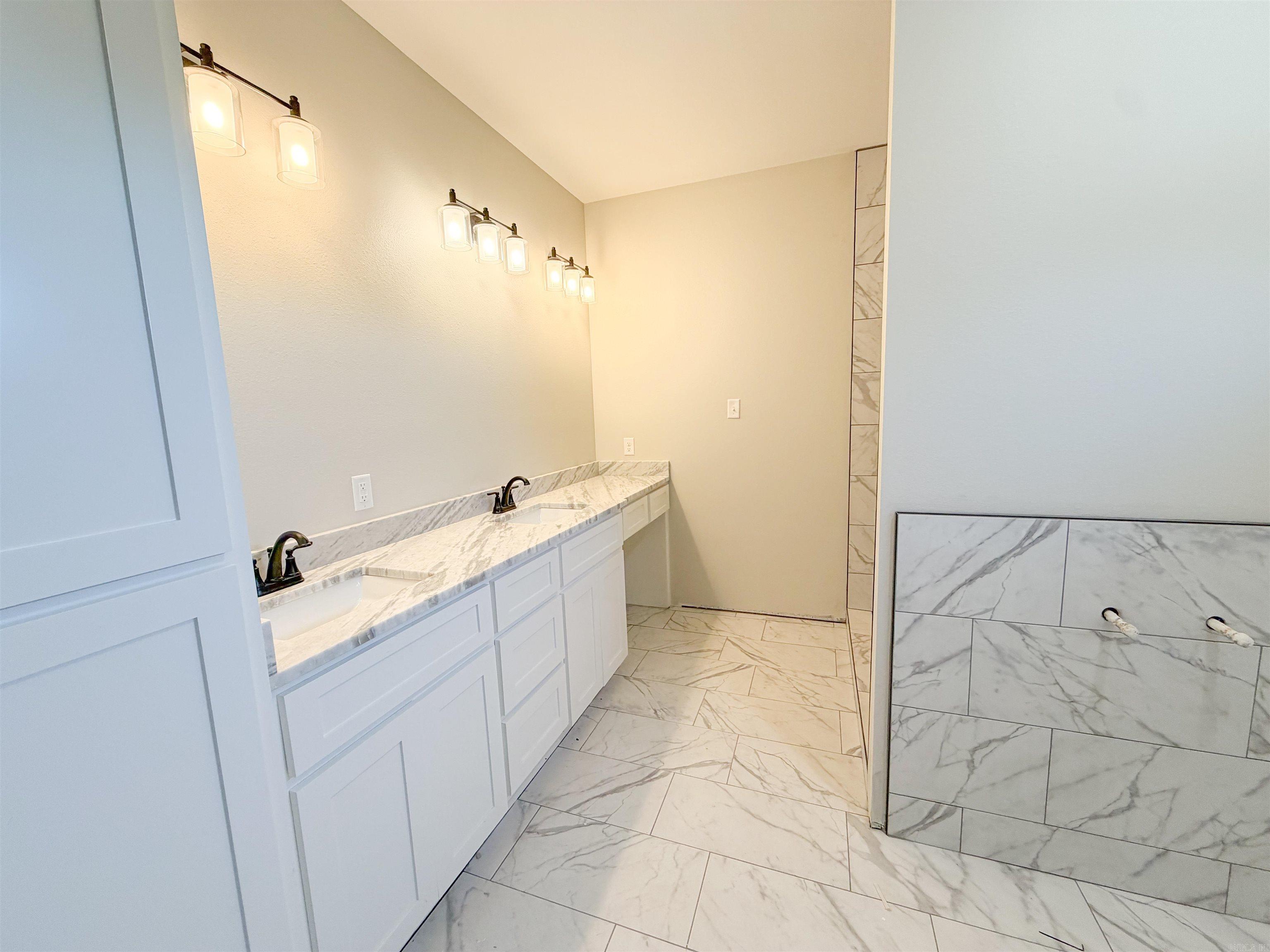 JACKSON ACRES - Residential