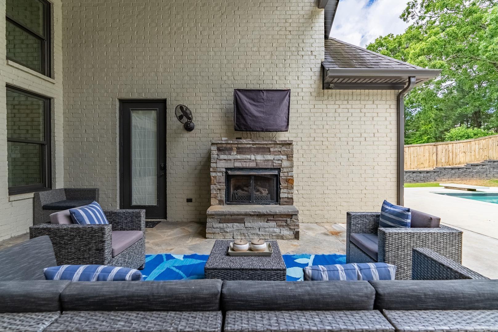 CHENAL VALLEY DEAUVILLE PLACE - Residential