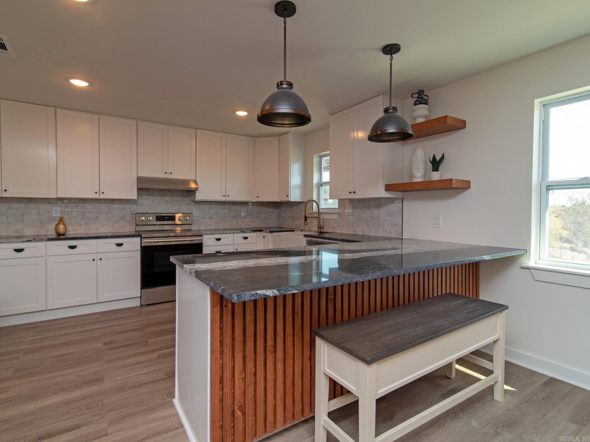 LUDINGTON HGTS - Residential