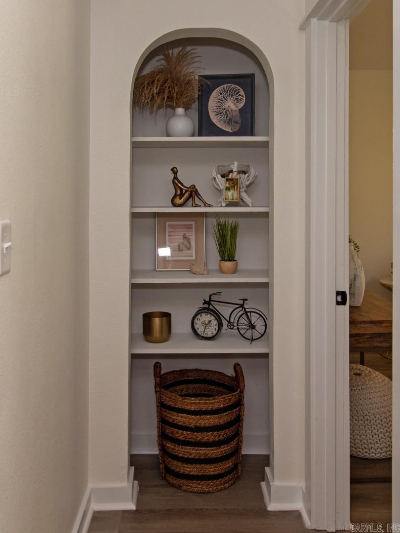 LUDINGTON HGTS - Residential