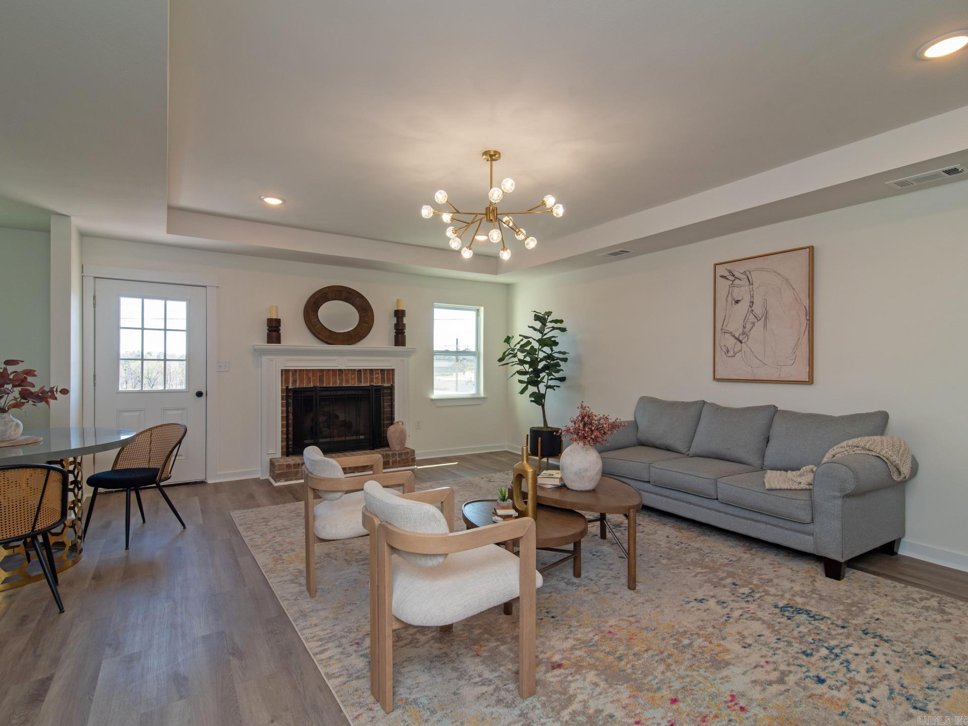 LUDINGTON HGTS - Residential