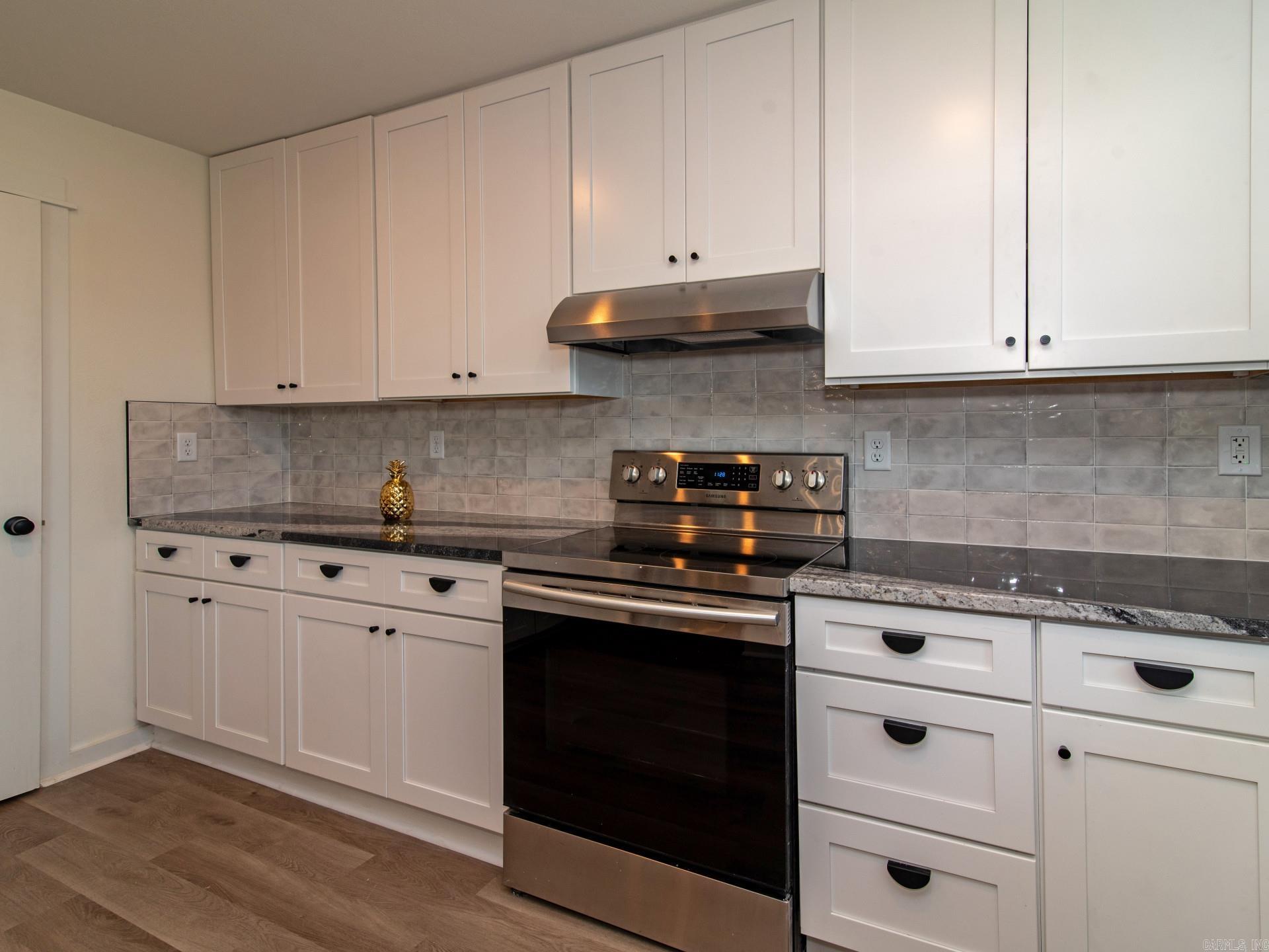 LUDINGTON HGTS - Residential