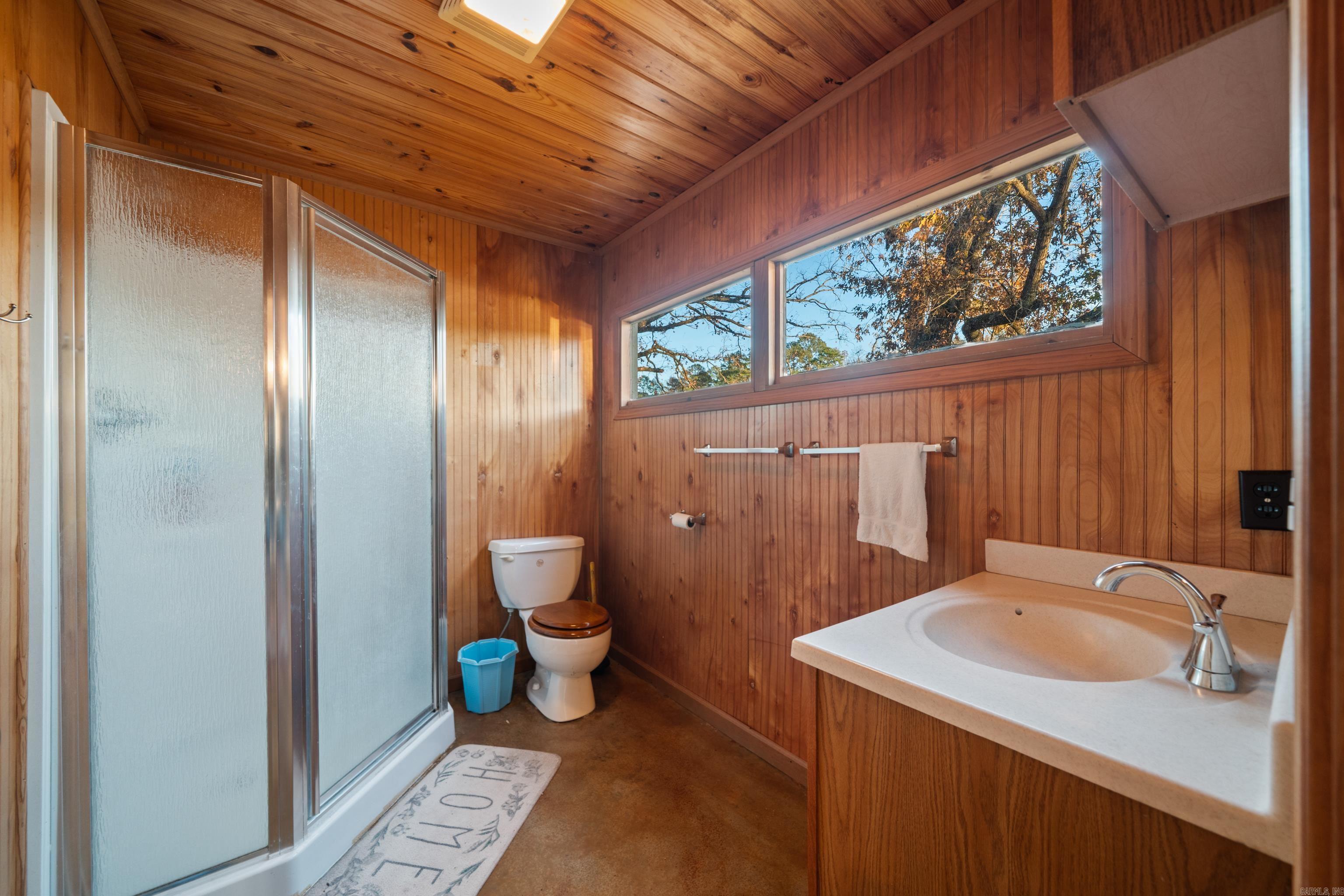 ARROWHEAD LAKE ESTATES 3 - Residential