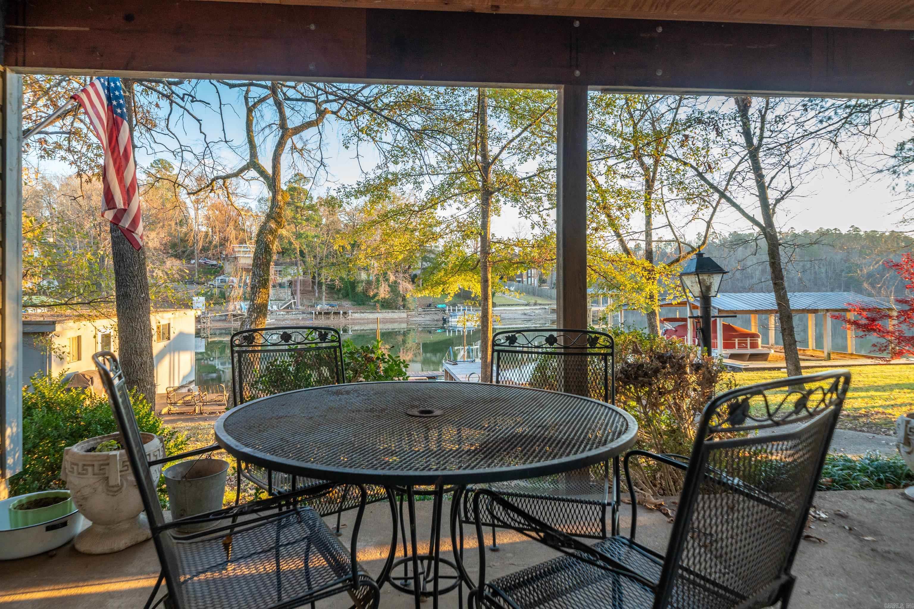 ARROWHEAD LAKE ESTATES 3 - Residential