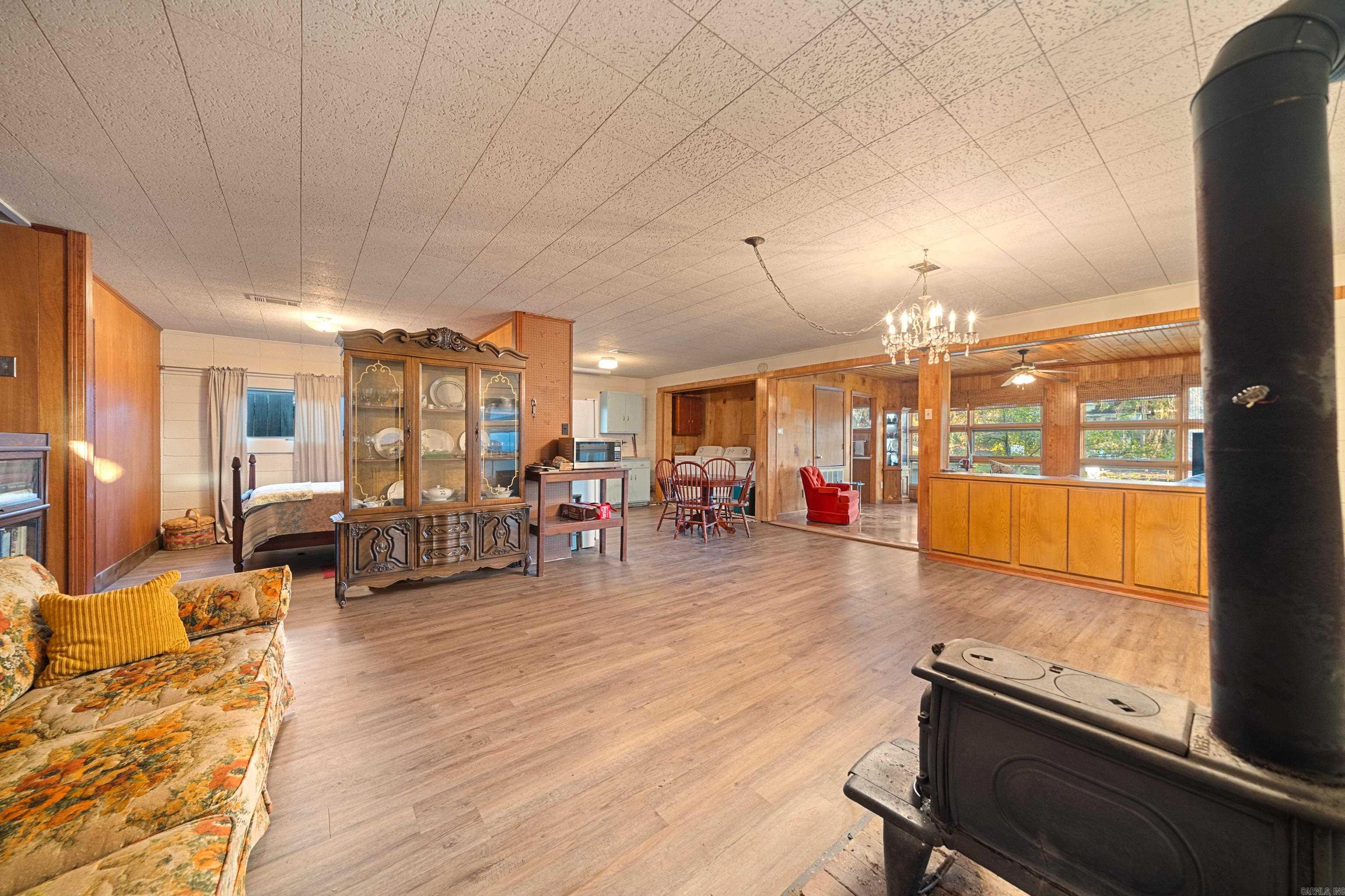 ARROWHEAD LAKE ESTATES 3 - Residential