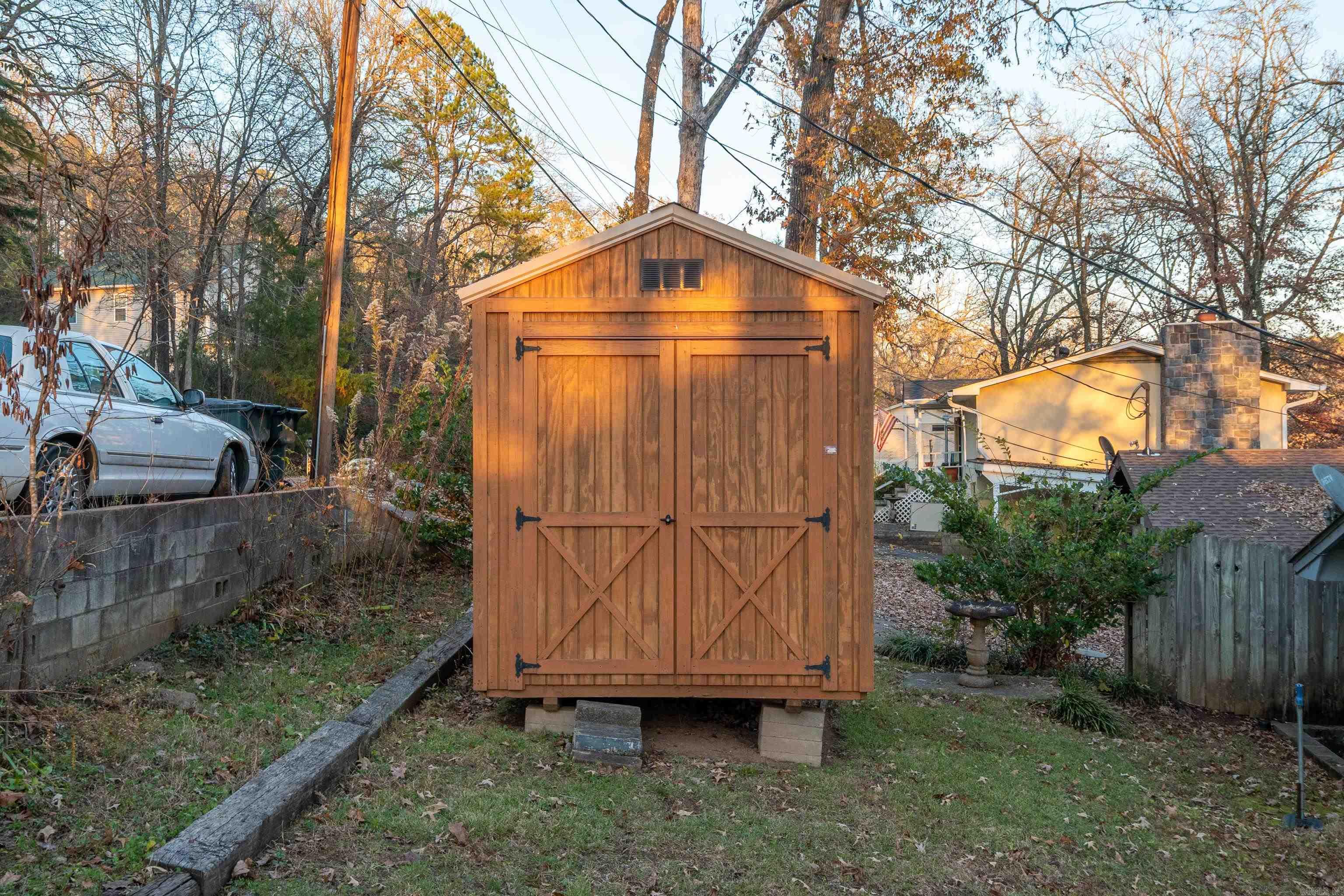 ARROWHEAD LAKE ESTATES 3 - Residential