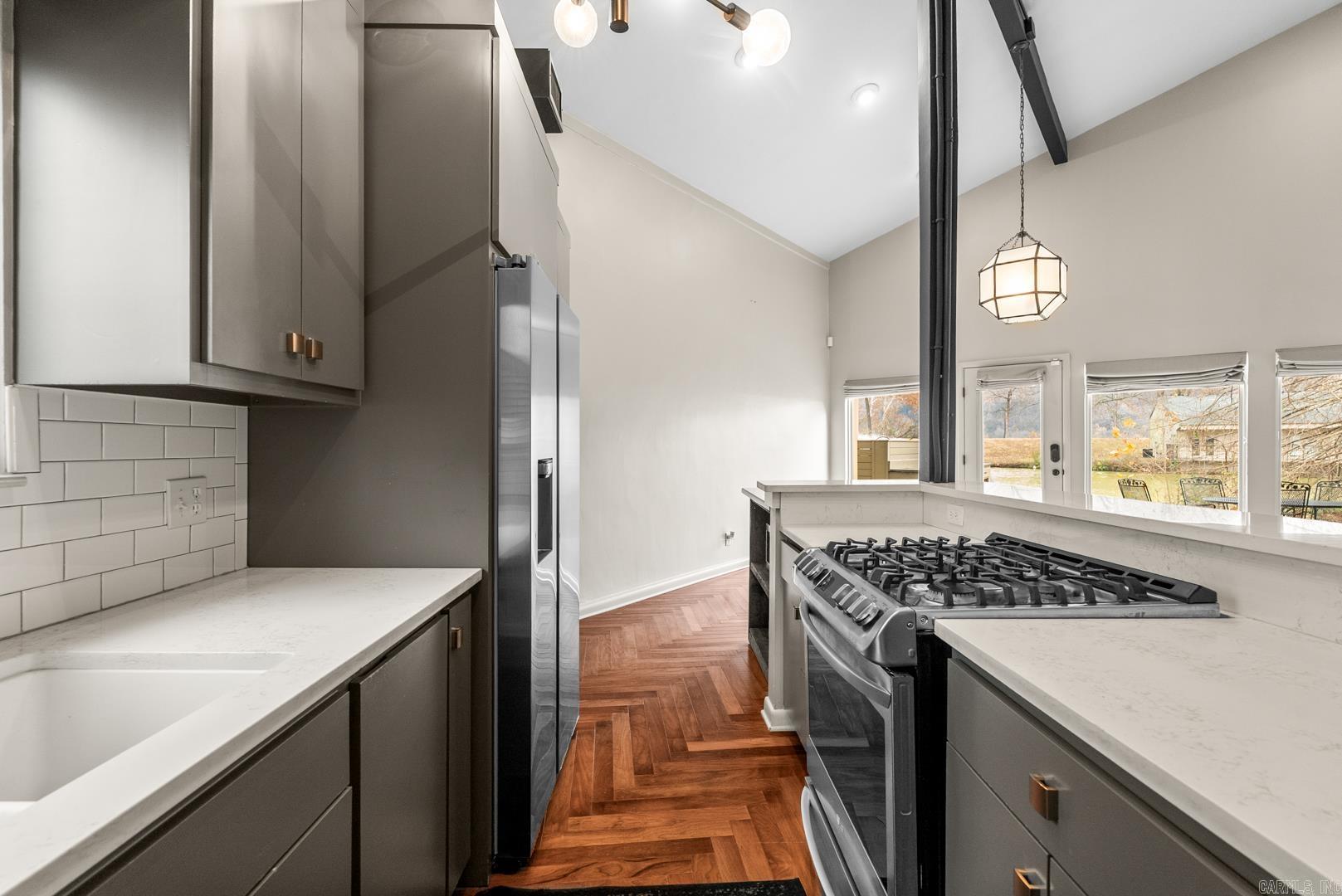 Round River - Residential