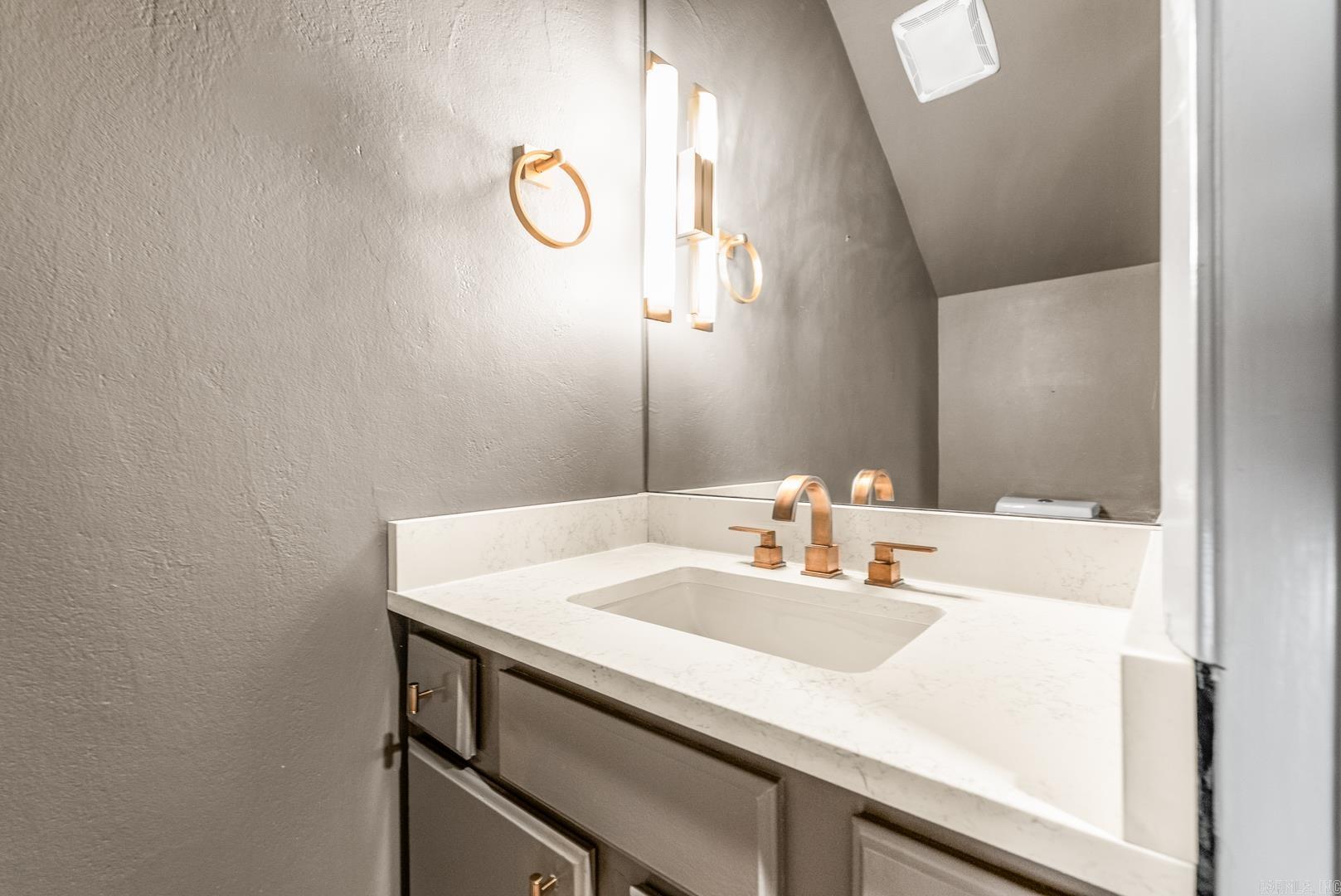 Round River - Residential