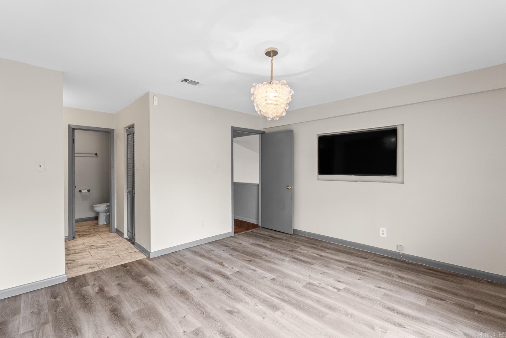 Round River - Residential