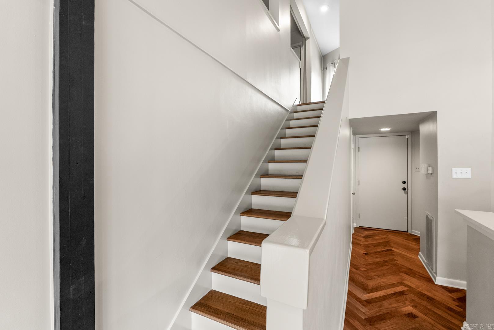 Round River - Residential