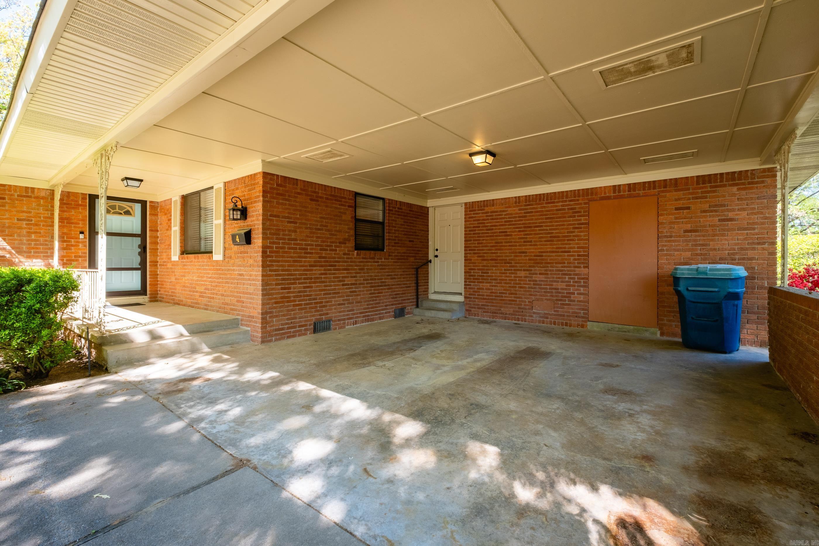 BRIARWOOD - Residential