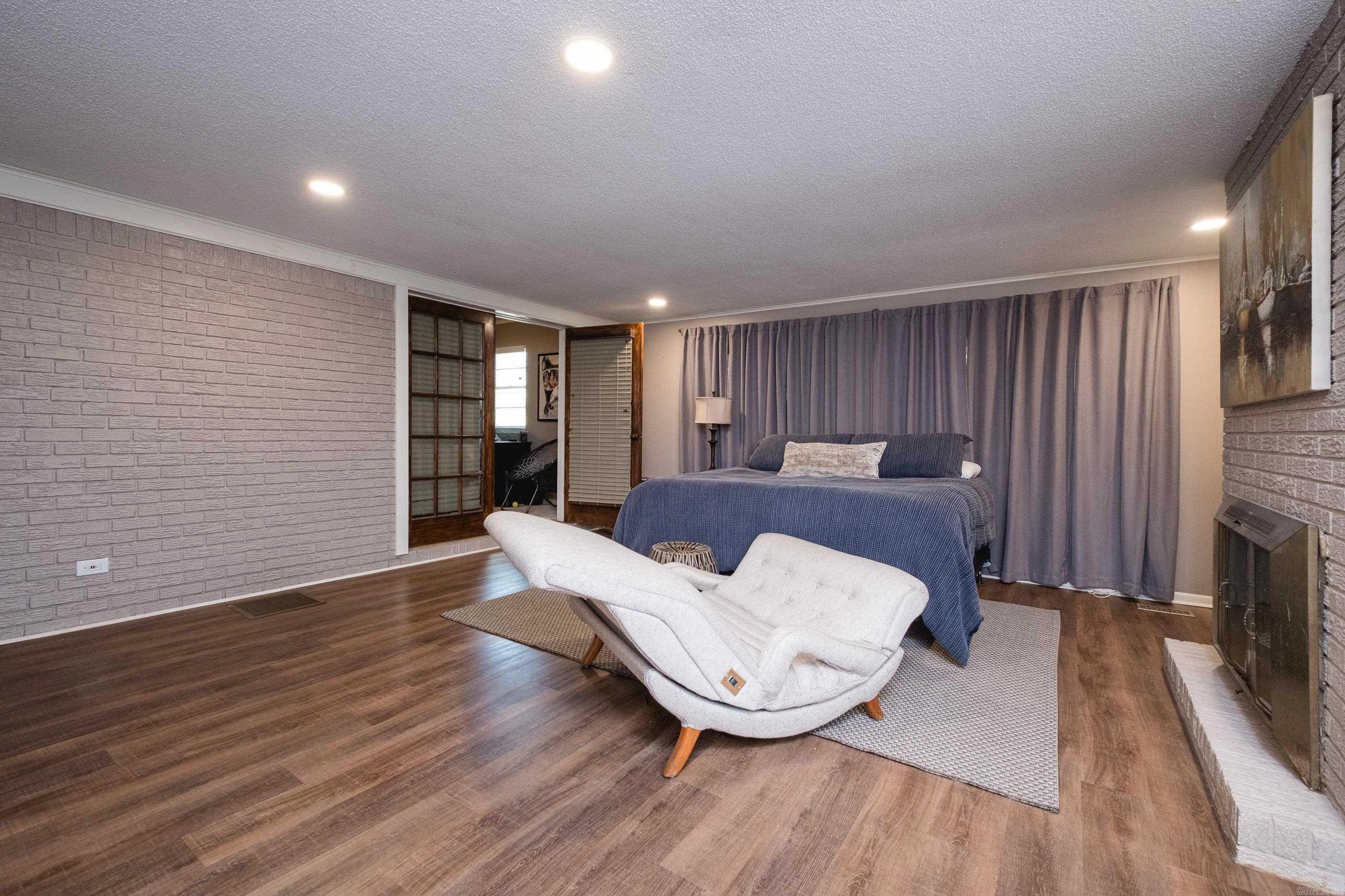 BRIARWOOD - Residential