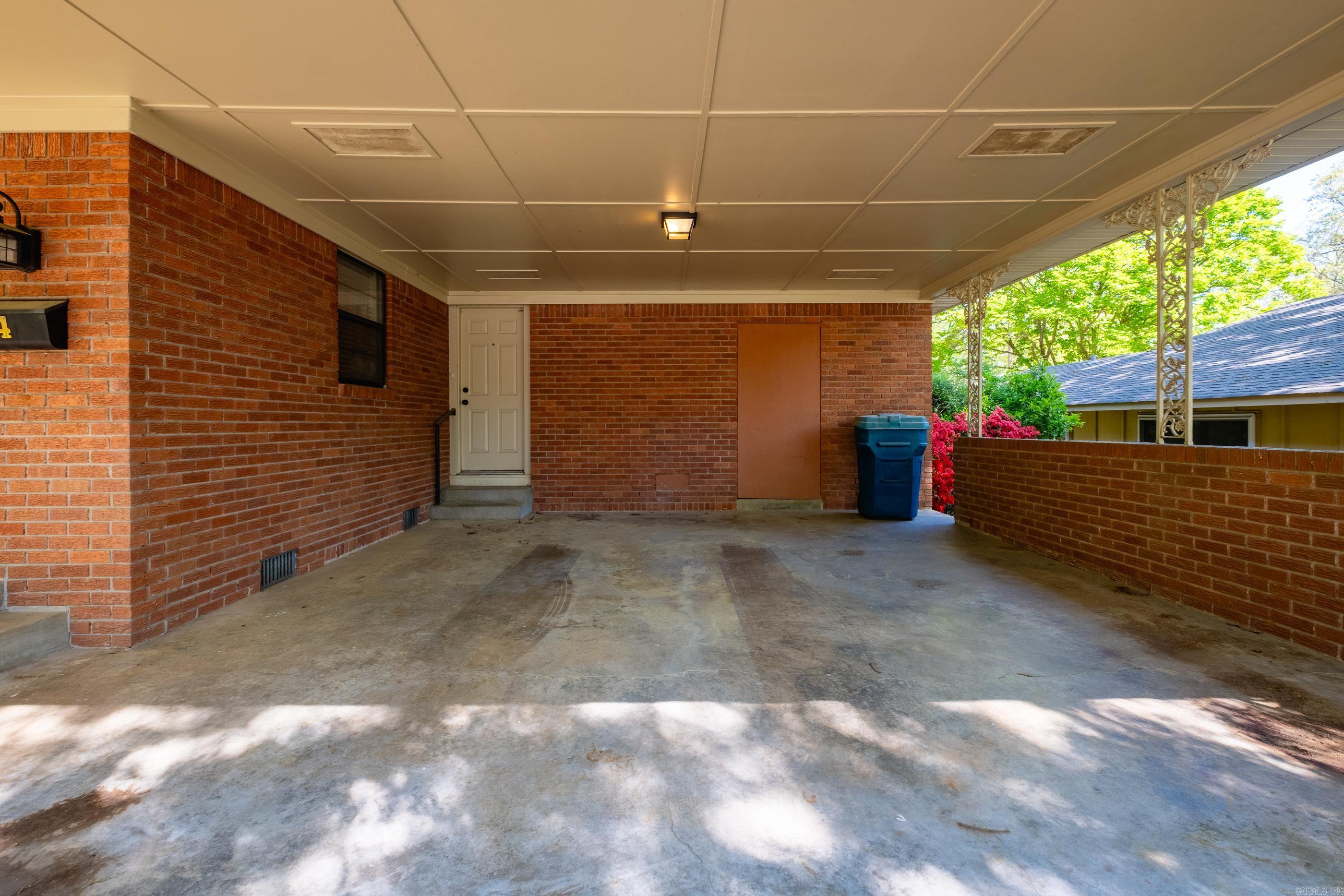 BRIARWOOD - Residential