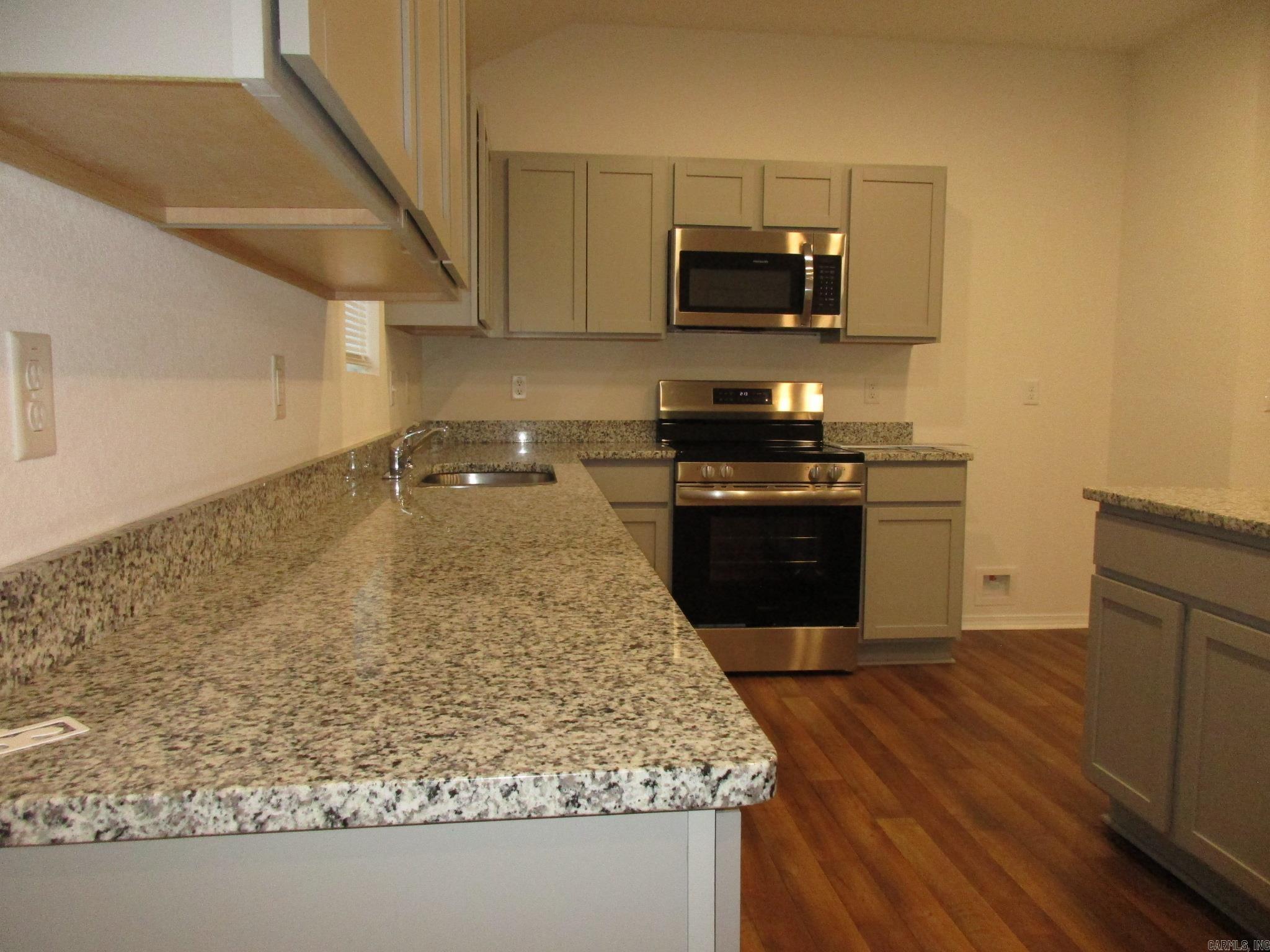 ARKANSAS HGTS - Residential