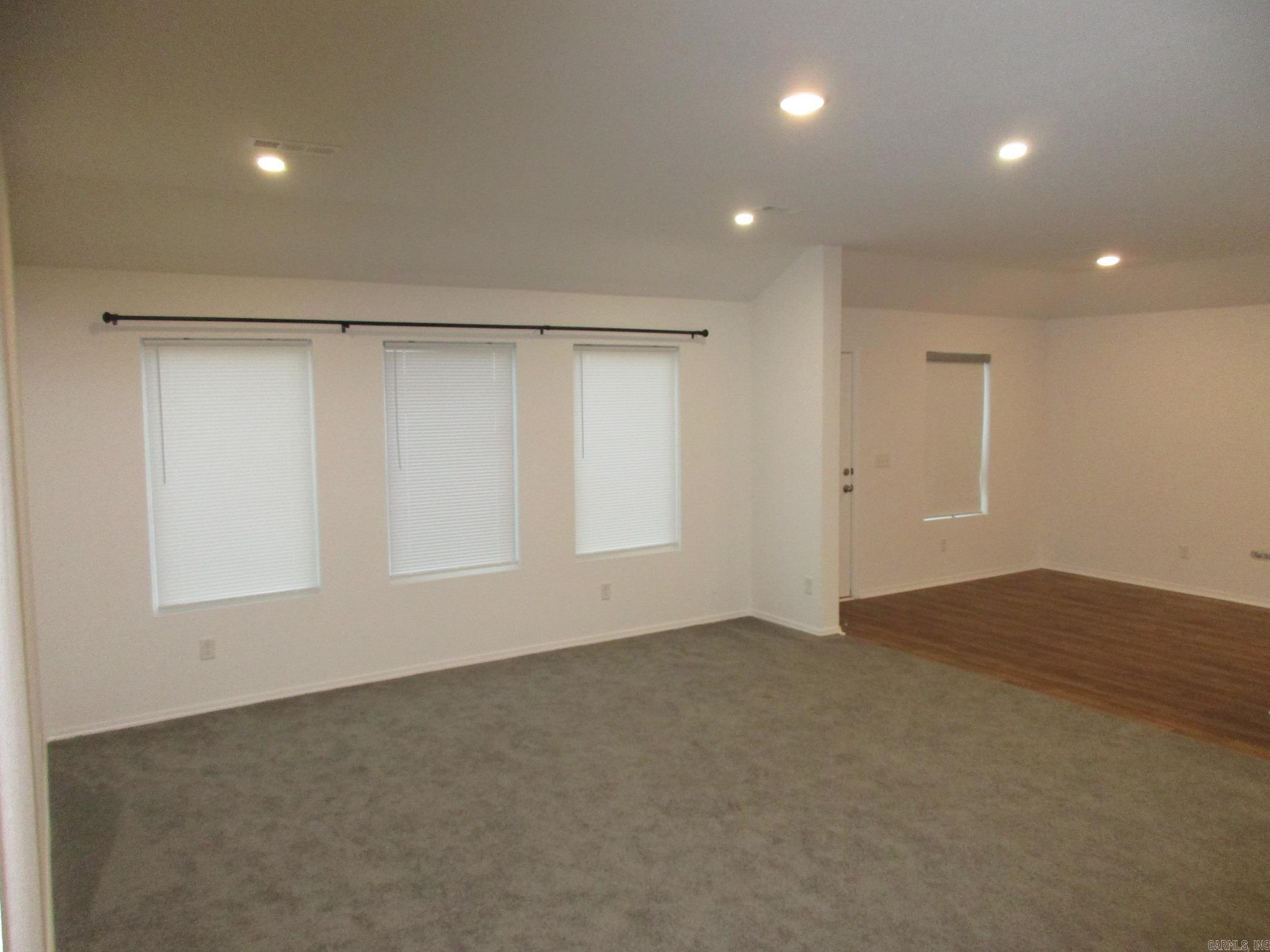 ARKANSAS HGTS - Residential