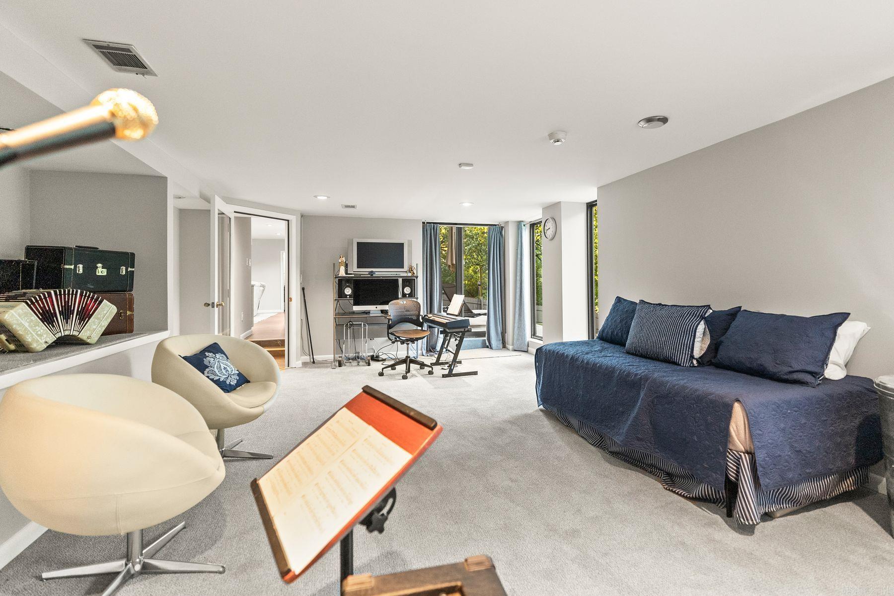 PLEASANT VALLEY - Residential