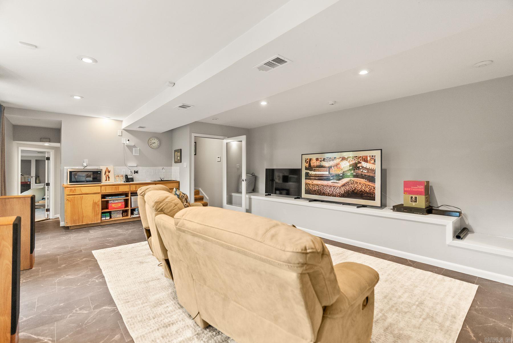 PLEASANT VALLEY - Residential