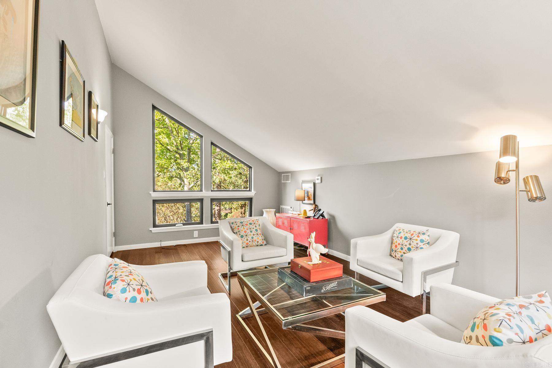 PLEASANT VALLEY - Residential