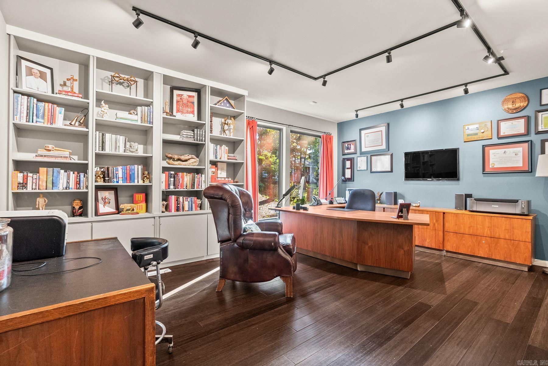 PLEASANT VALLEY - Residential