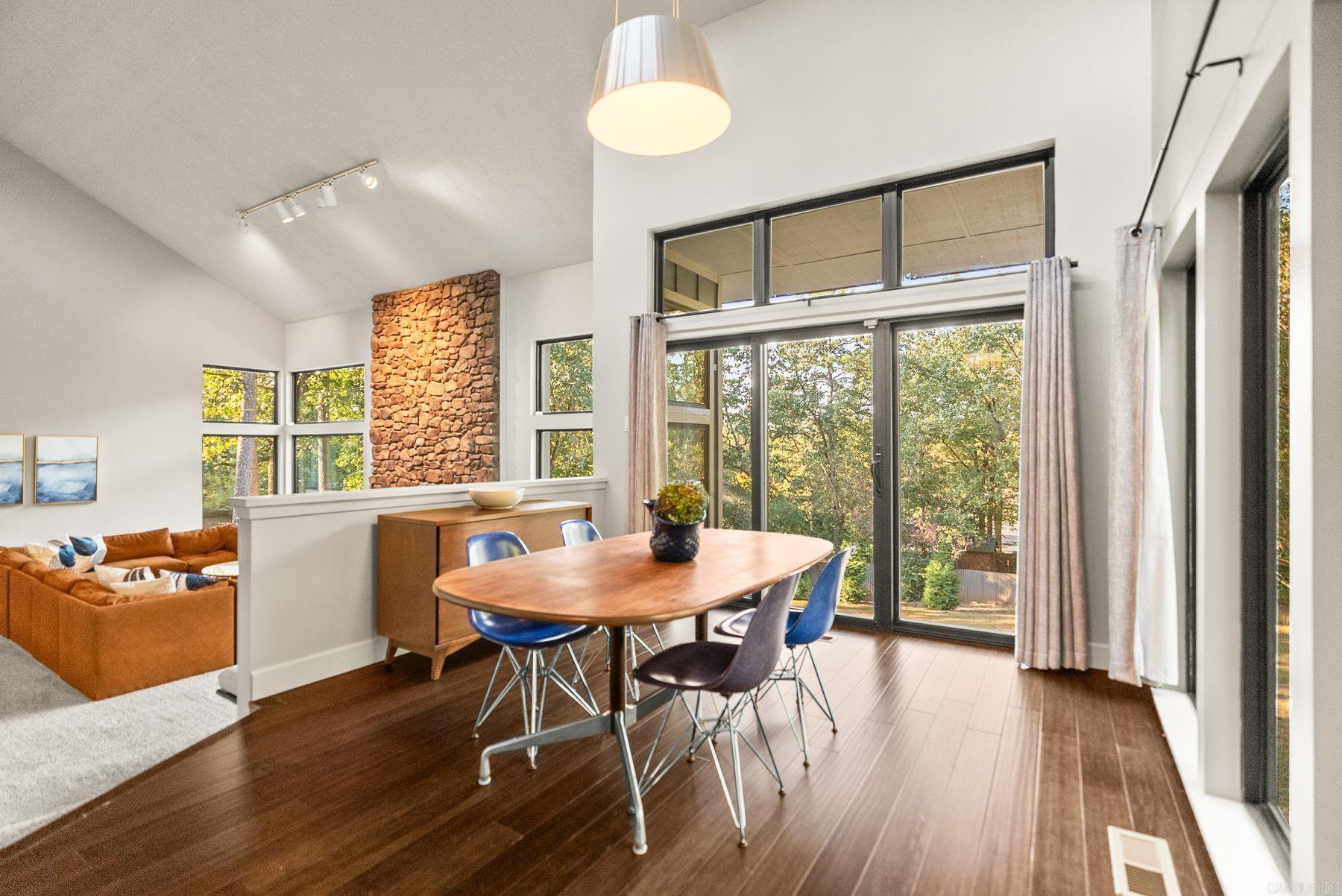 PLEASANT VALLEY - Residential