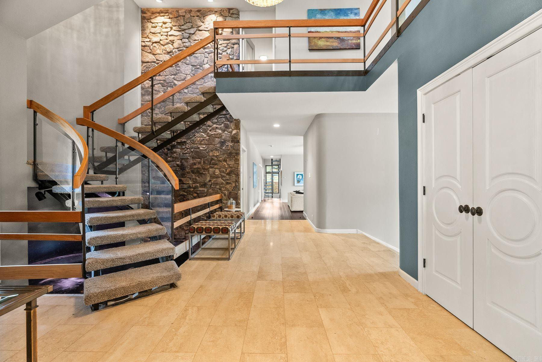 PLEASANT VALLEY - Residential