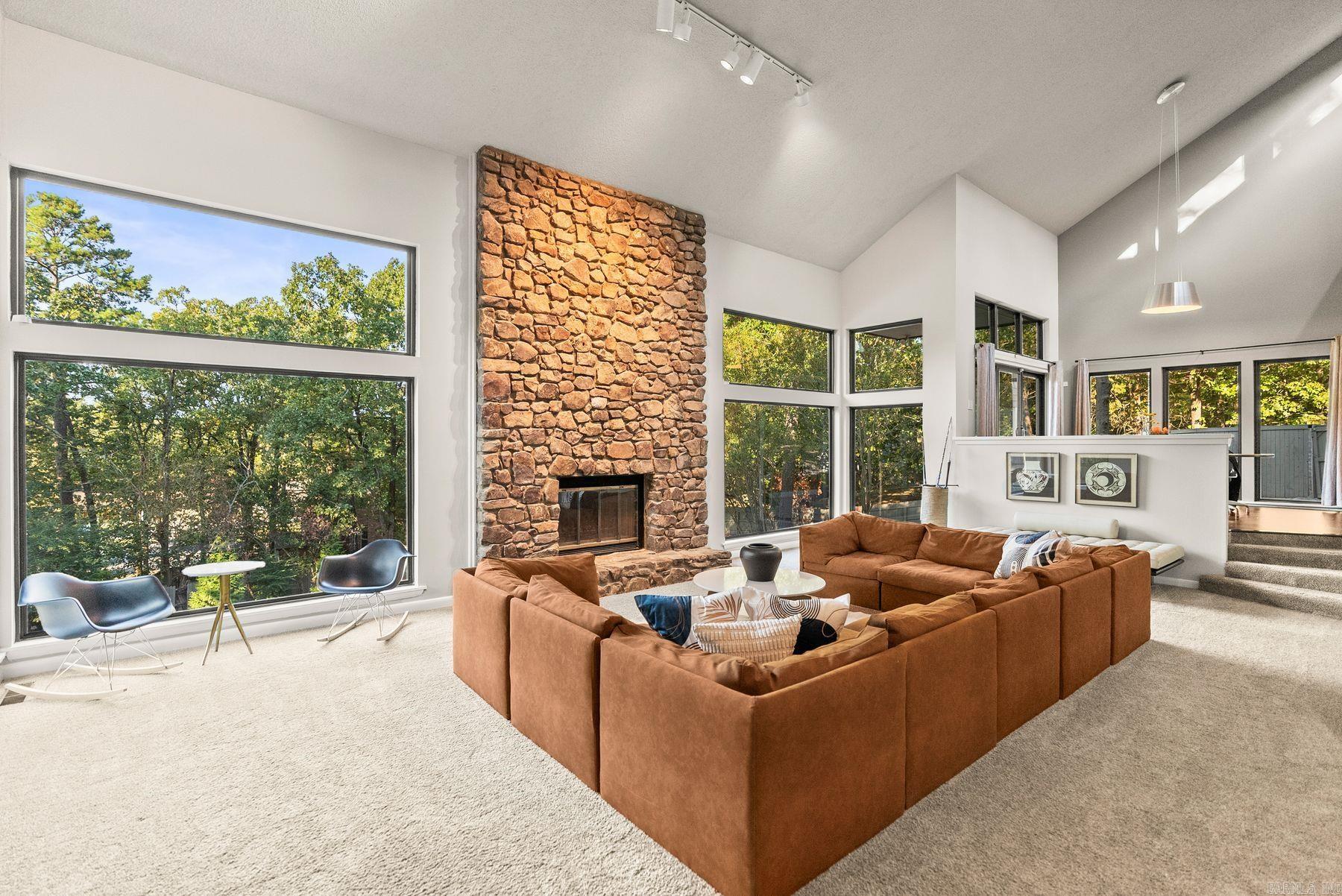 PLEASANT VALLEY - Residential