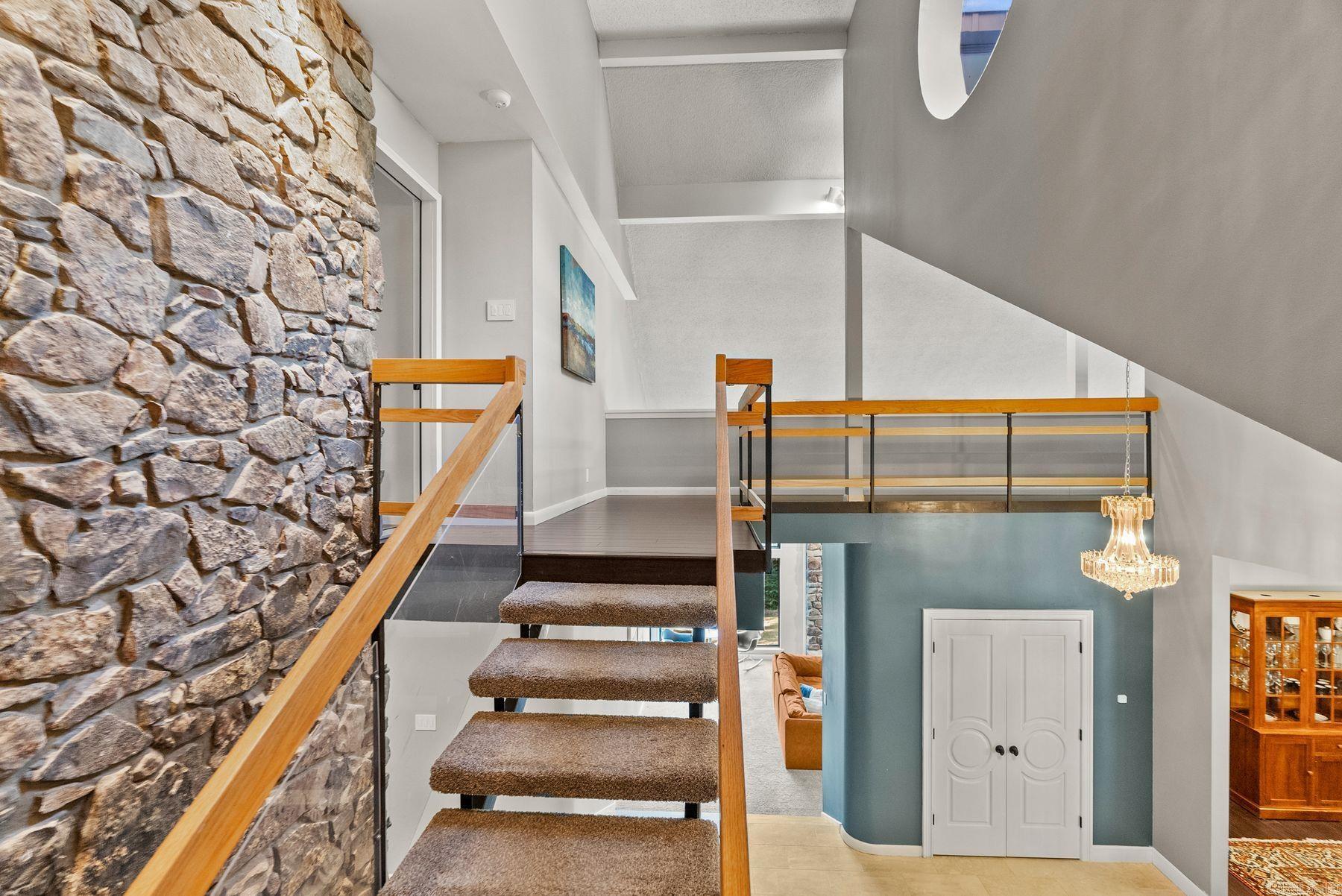 PLEASANT VALLEY - Residential