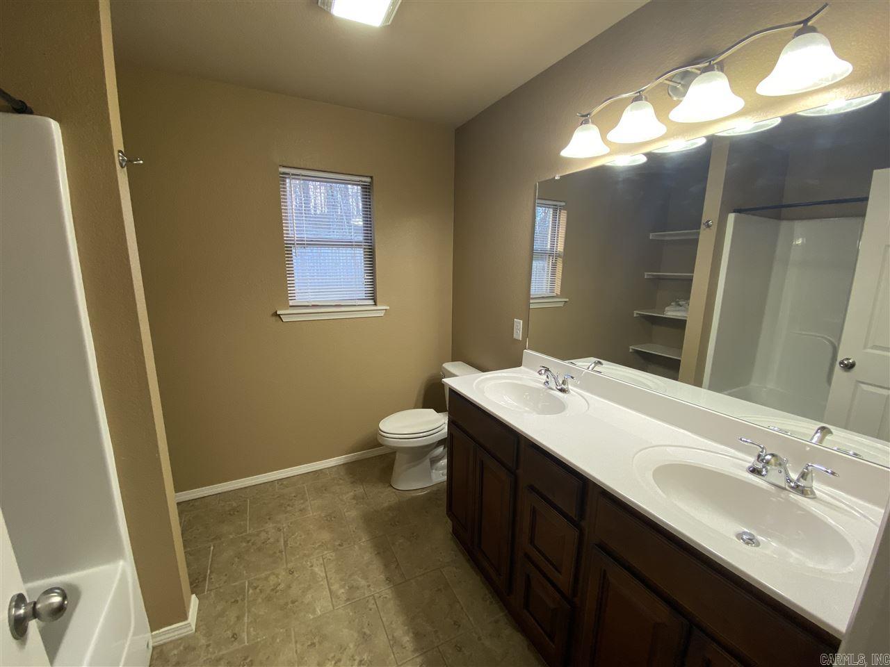 Oak Glenn - Residential Lease