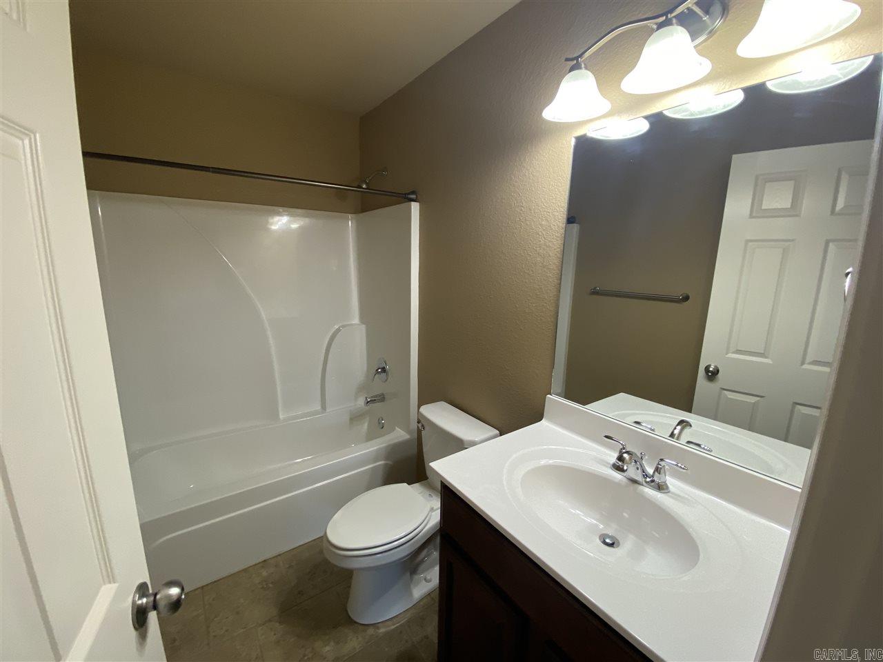 Oak Glenn - Residential Lease