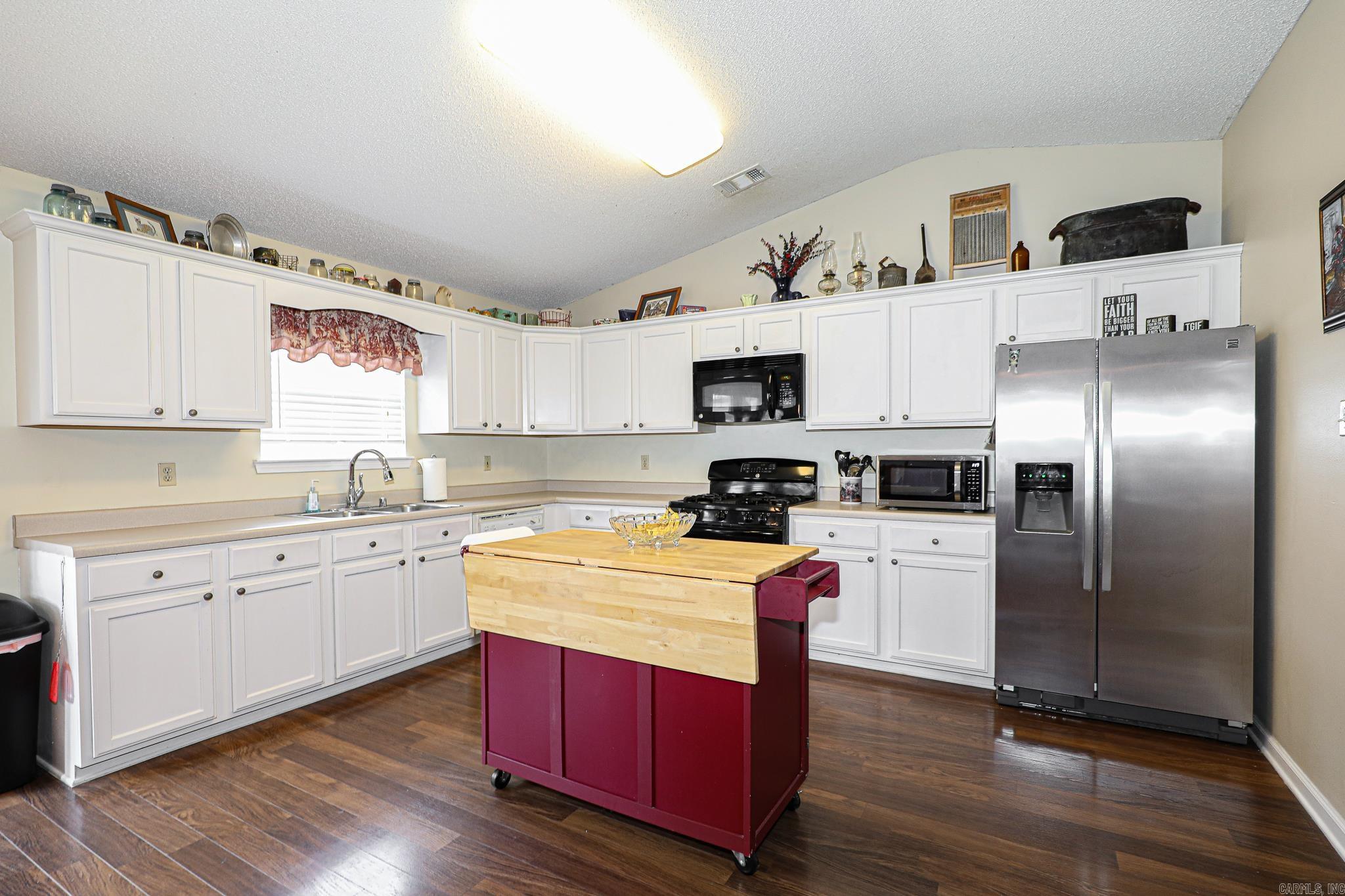 FOREST COVE - Residential