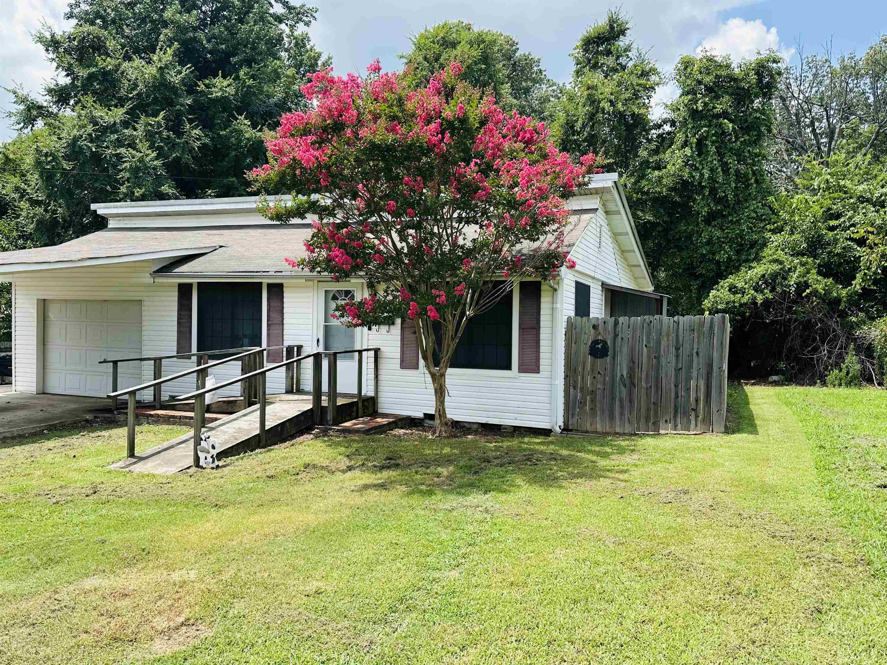 This charming 2-bedroom, 1-bath home is nestled on a quiet dead-end lane just off Jones Rd. Inside, youāll find oversized bedrooms and a spacious bathroom for extra comfort. Step outside to enjoy the large deckāperfect for relaxing or entertainingāand take advantage of the one-car garage for convenient parking or extra storage. A cozy retreat with everything you need!