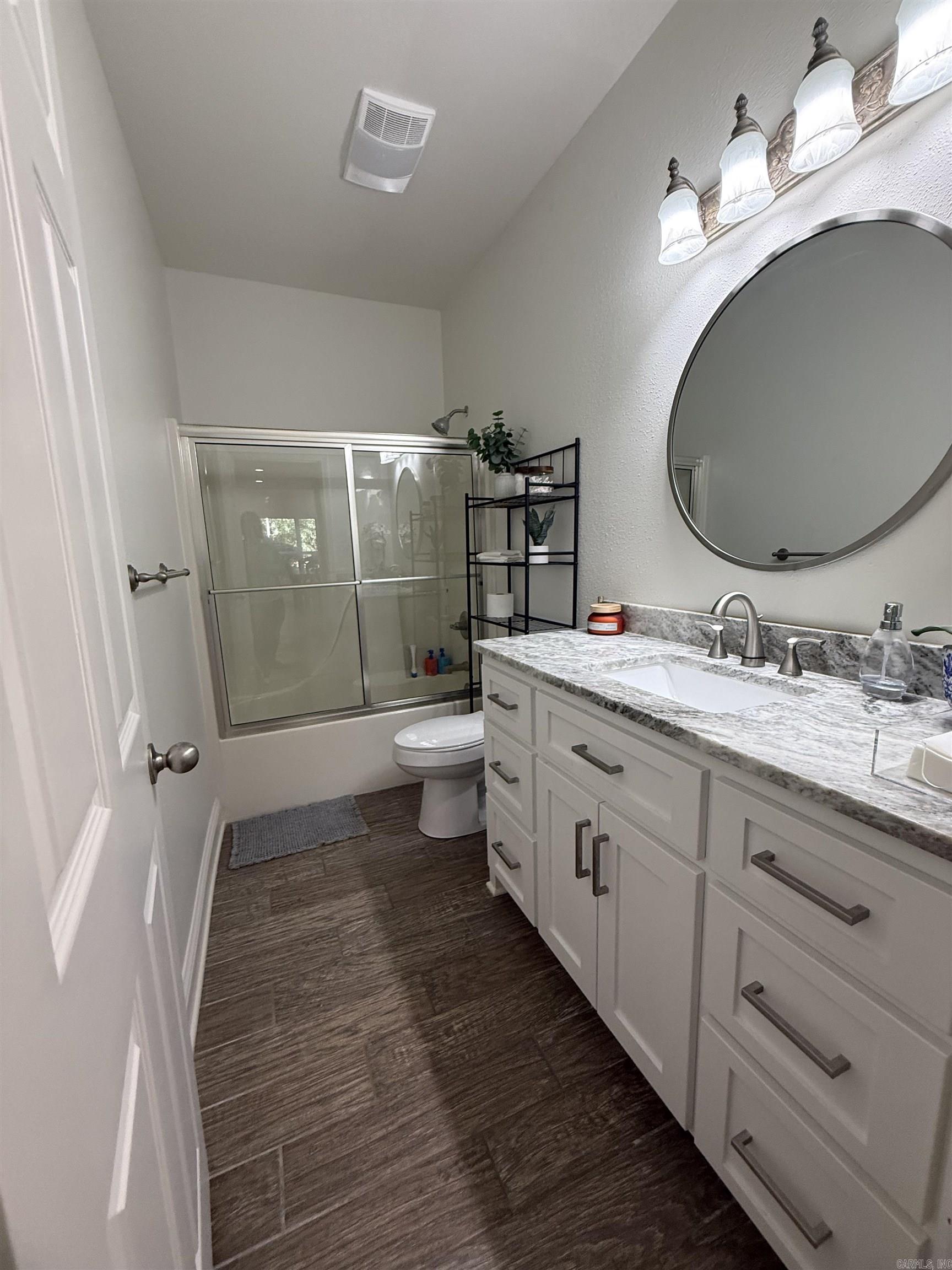 LAKESHORE OAKS HPR - Residential