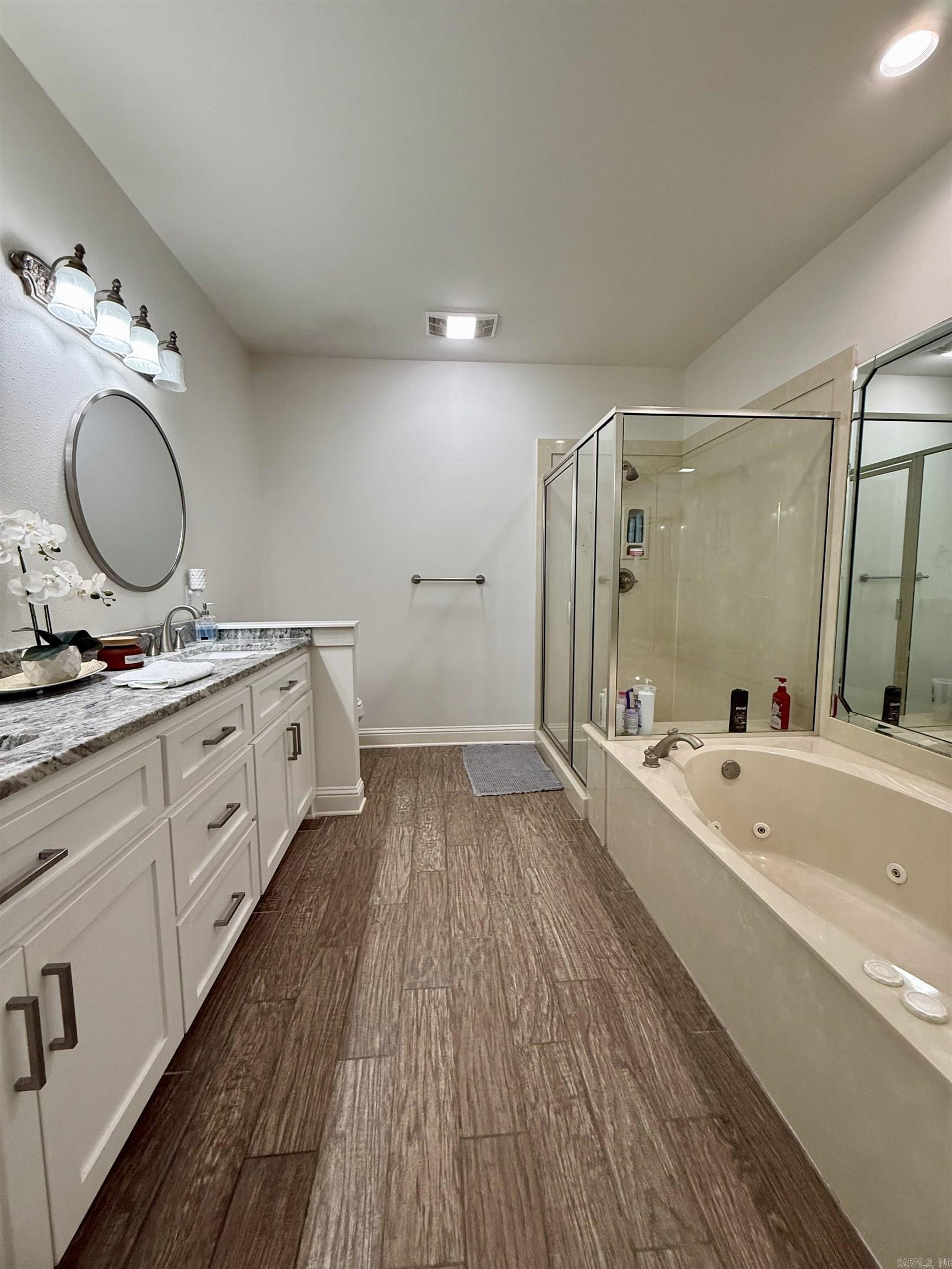 LAKESHORE OAKS HPR - Residential