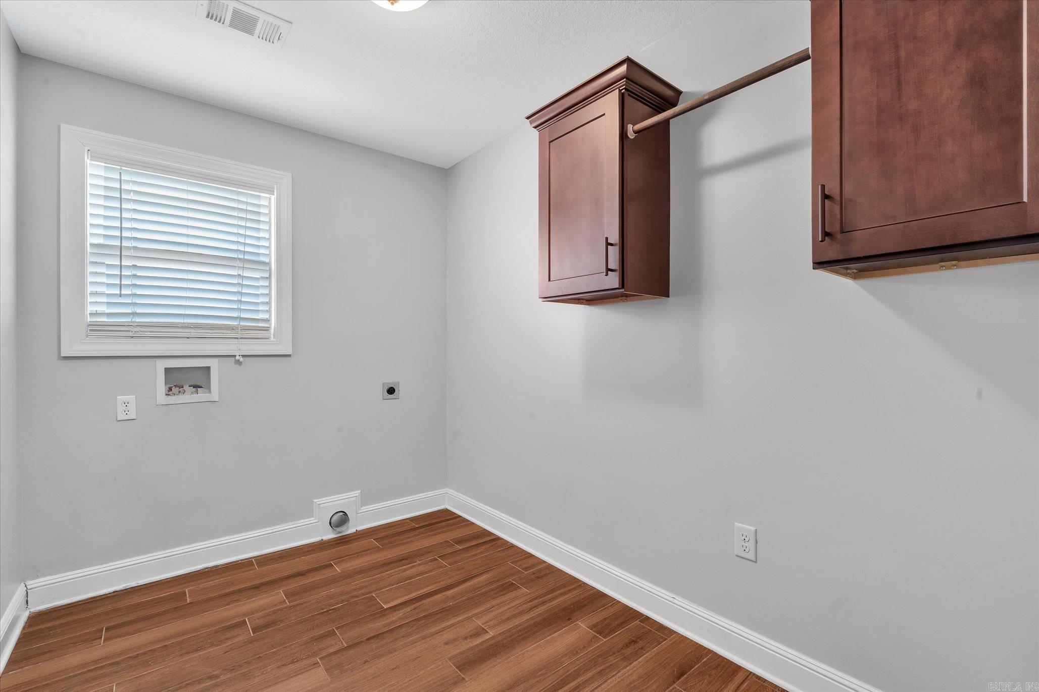 BROOKLAND HILLS - Residential
