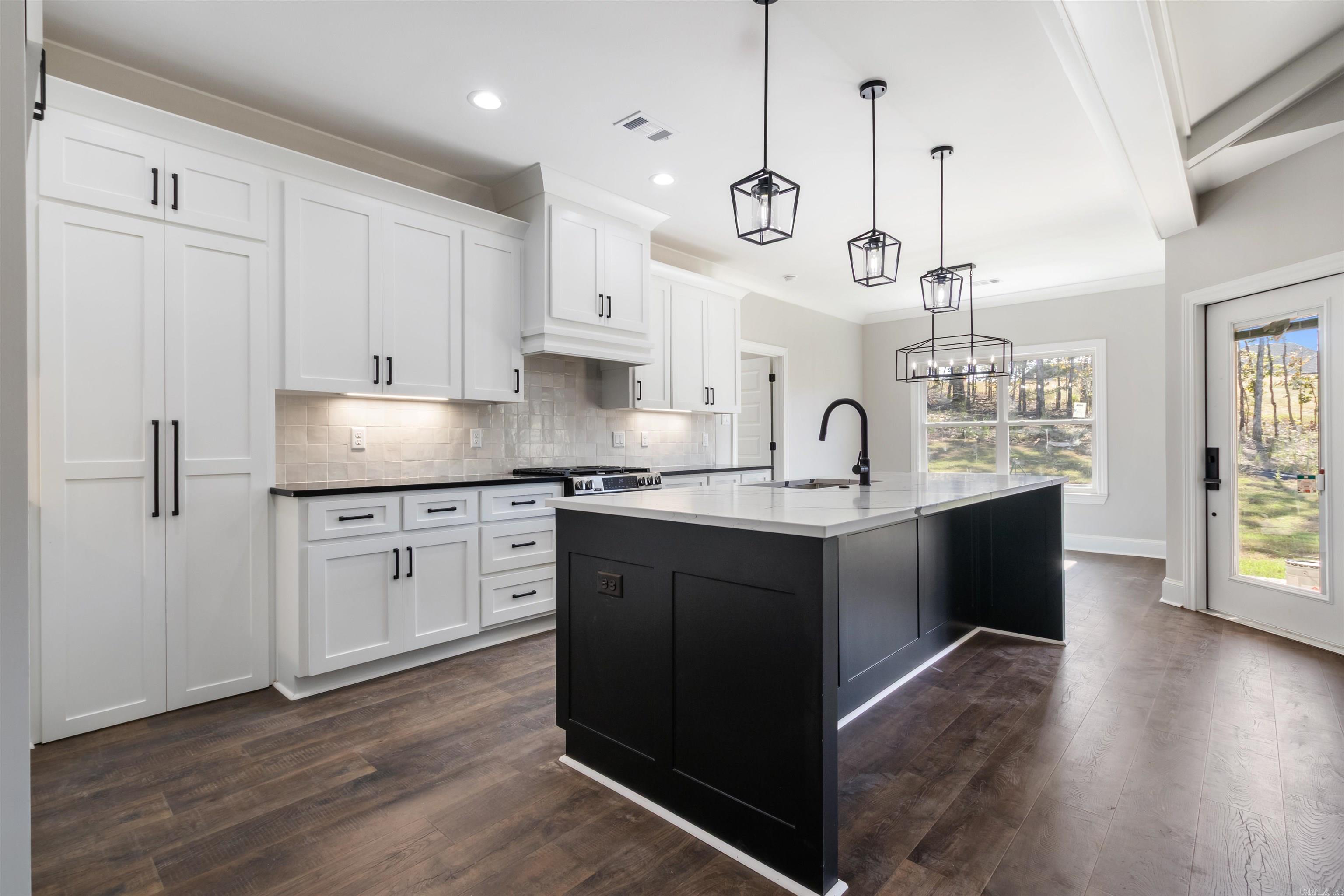 MILLERS GLENN - Residential