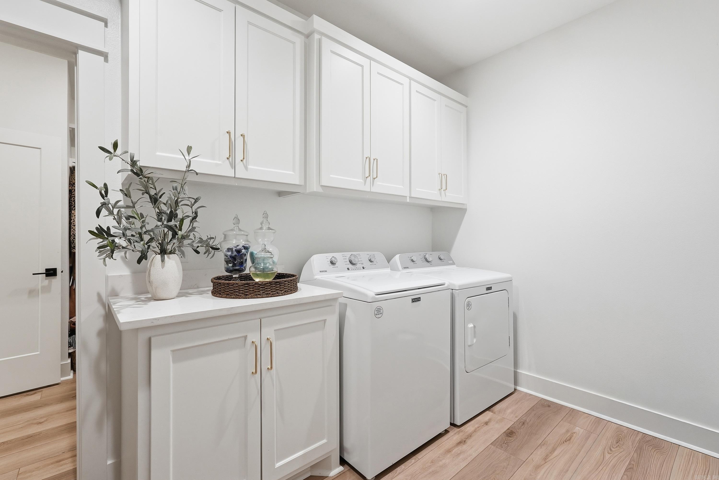 IVY PLACE - Residential