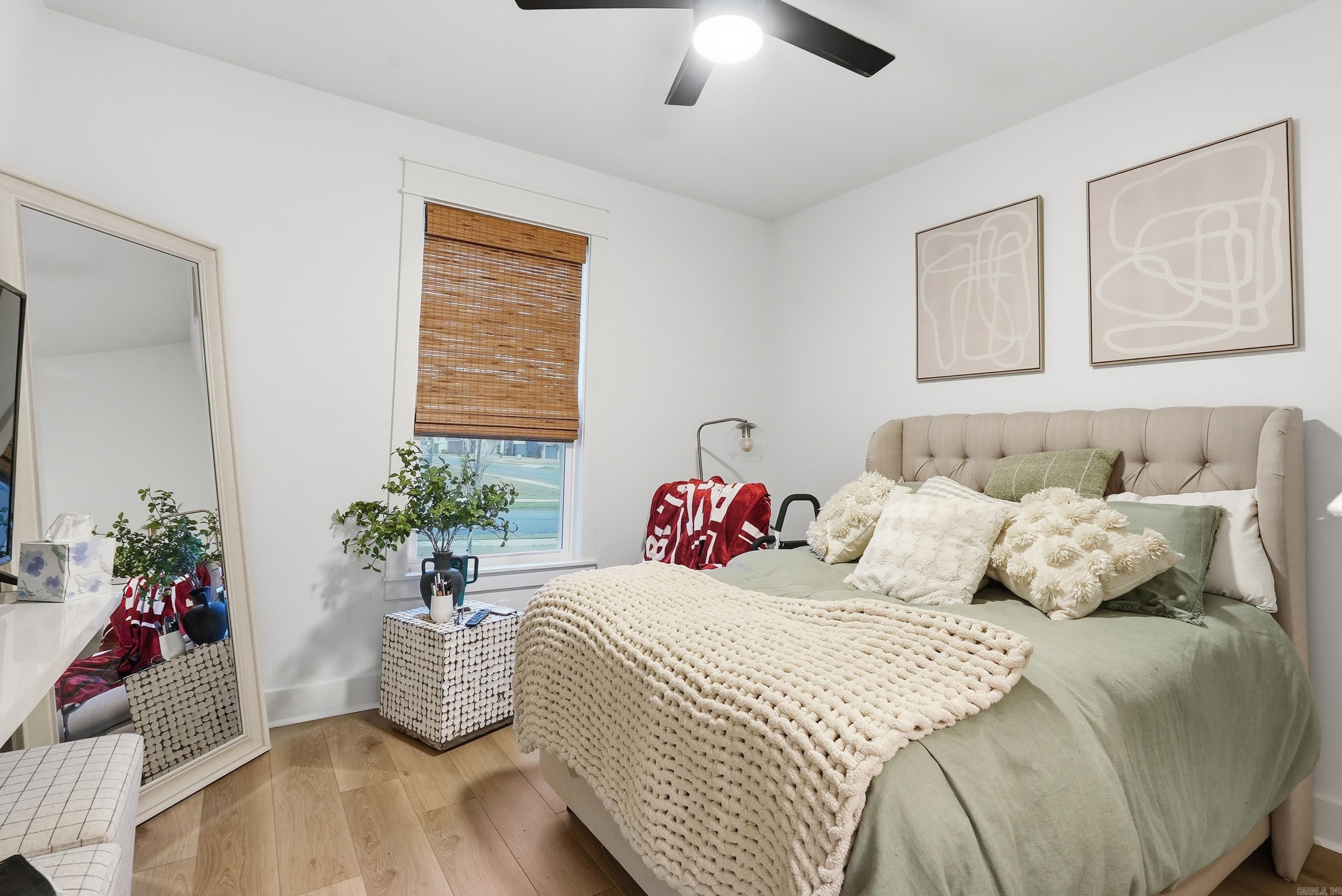 IVY PLACE - Residential