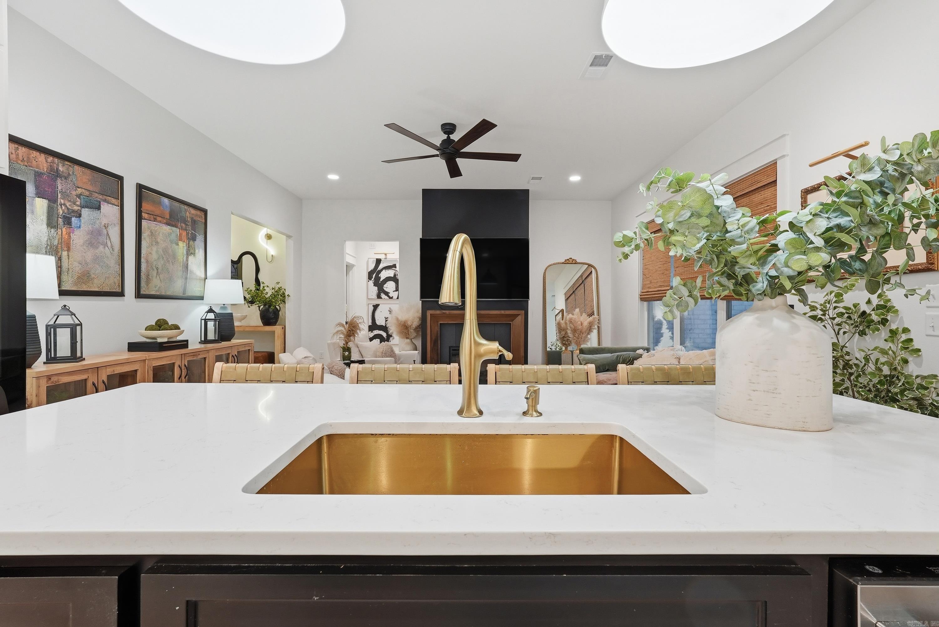 IVY PLACE - Residential