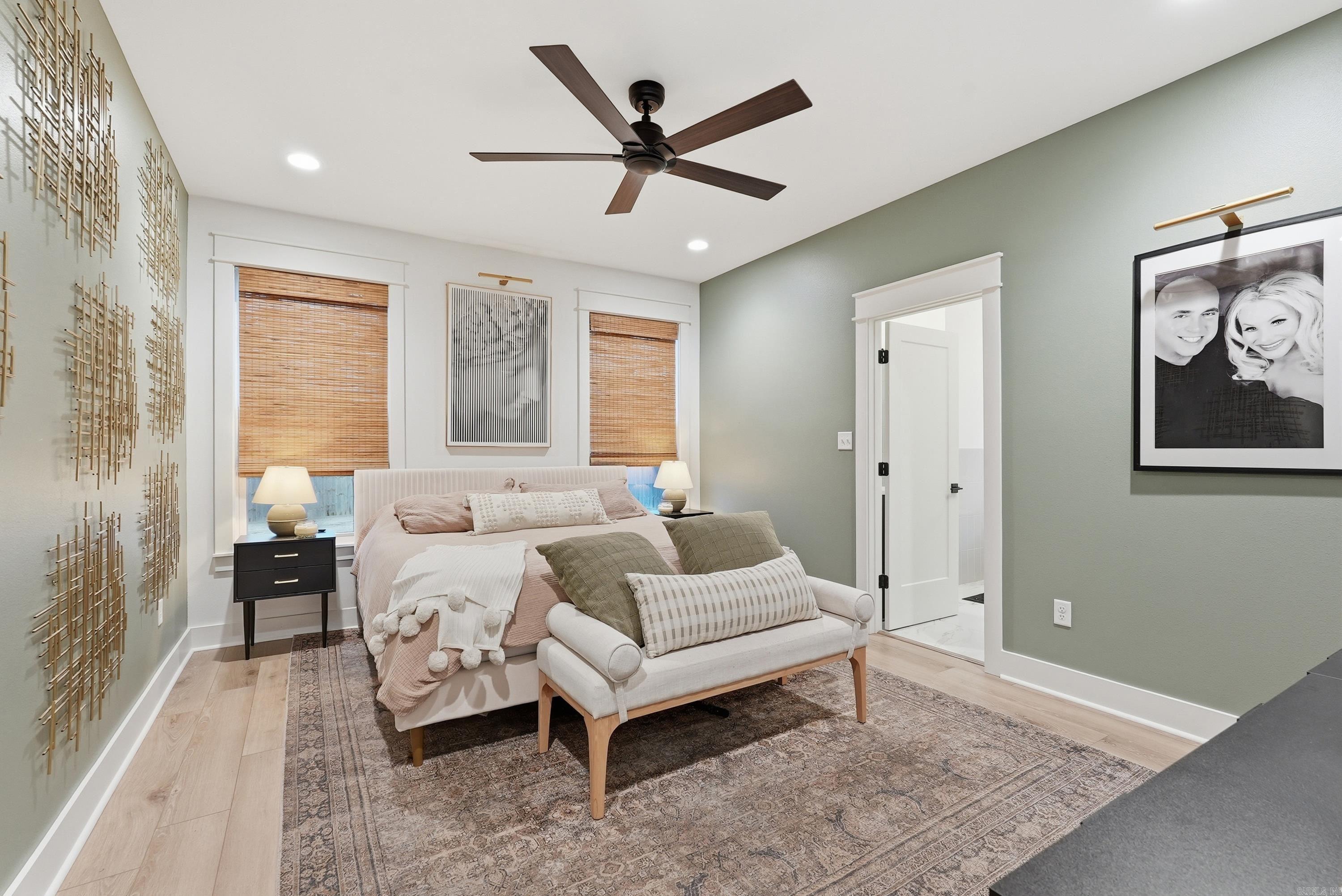 IVY PLACE - Residential