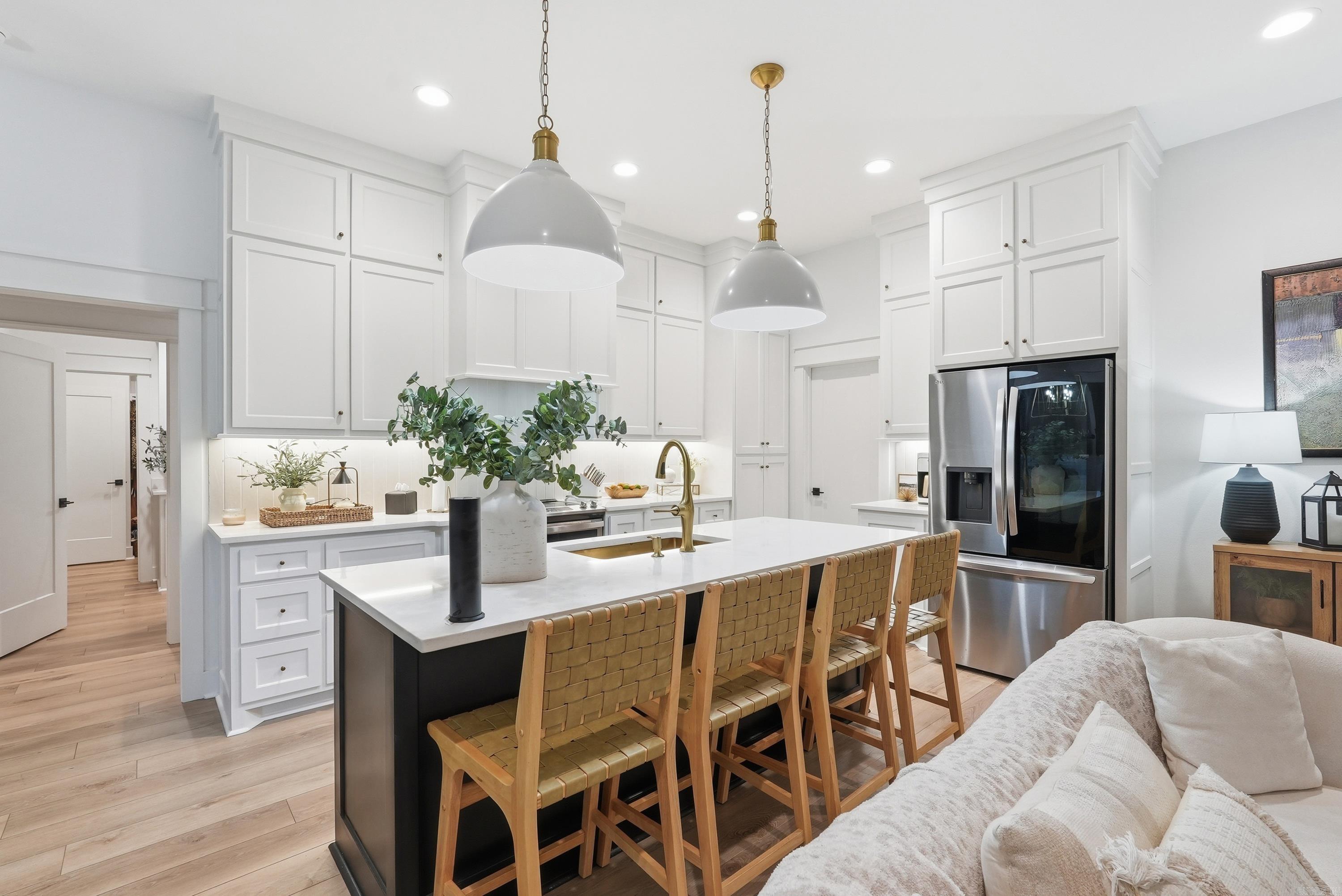 IVY PLACE - Residential