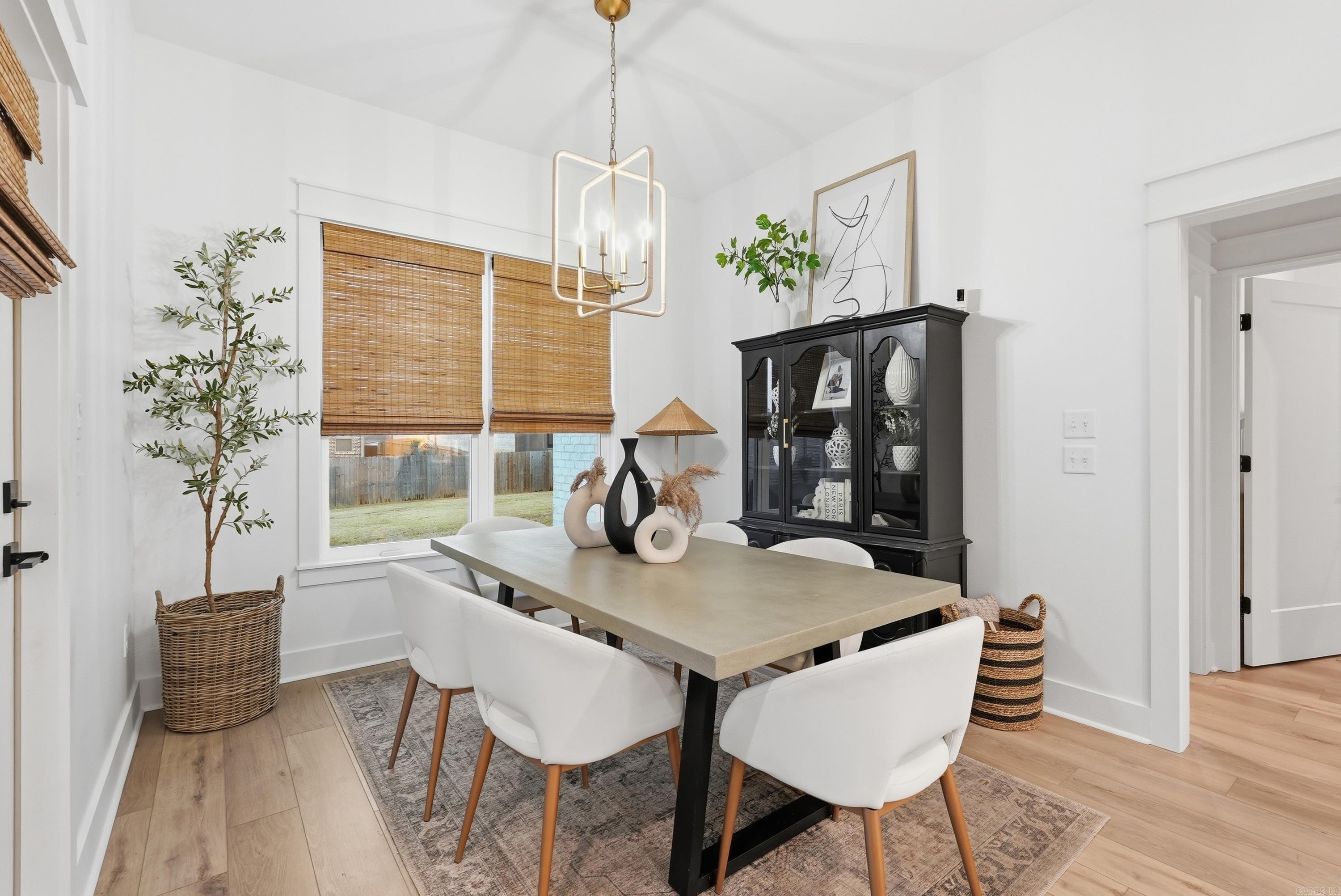 IVY PLACE - Residential