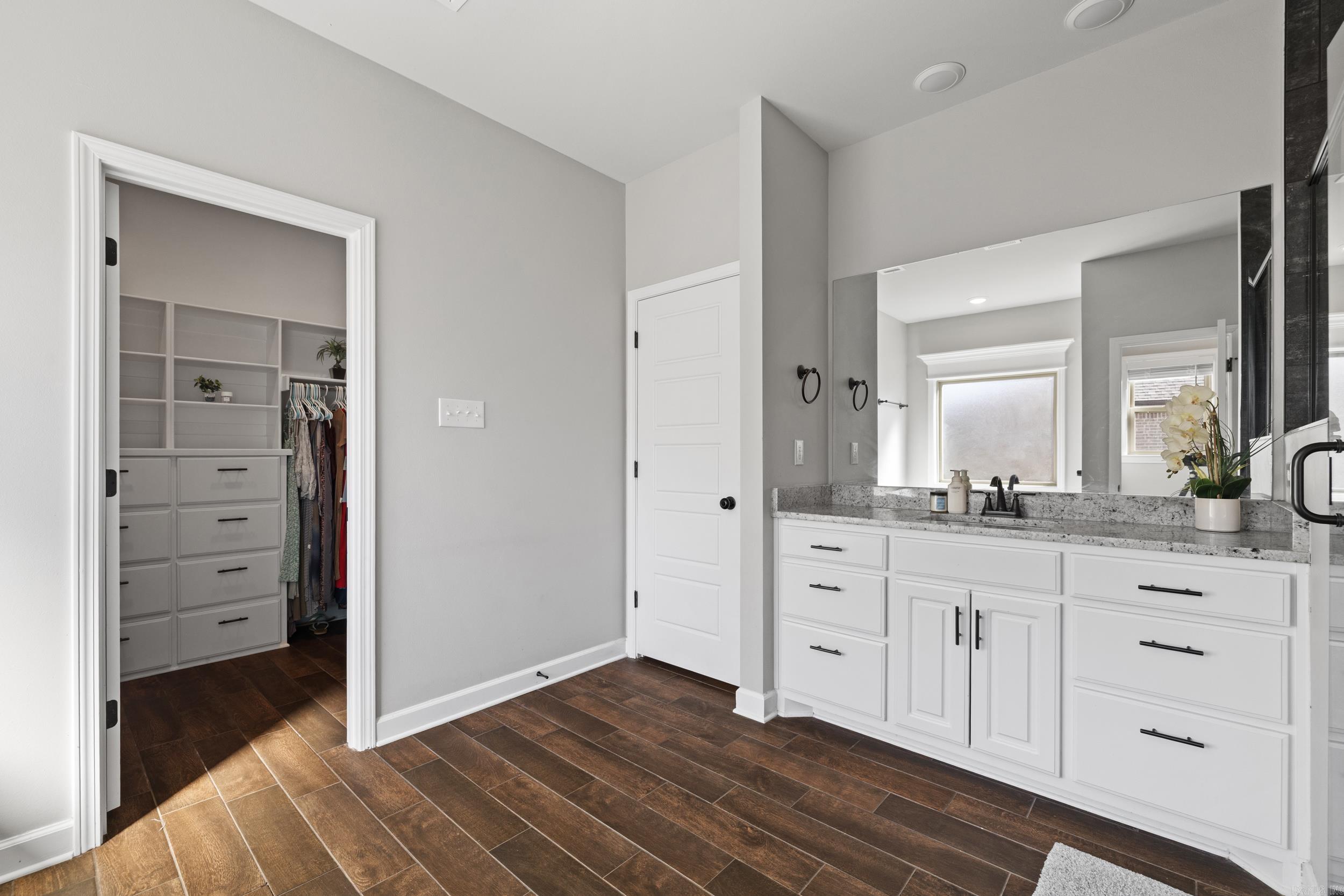 HIDDEN VALLEY ESTATES - Residential