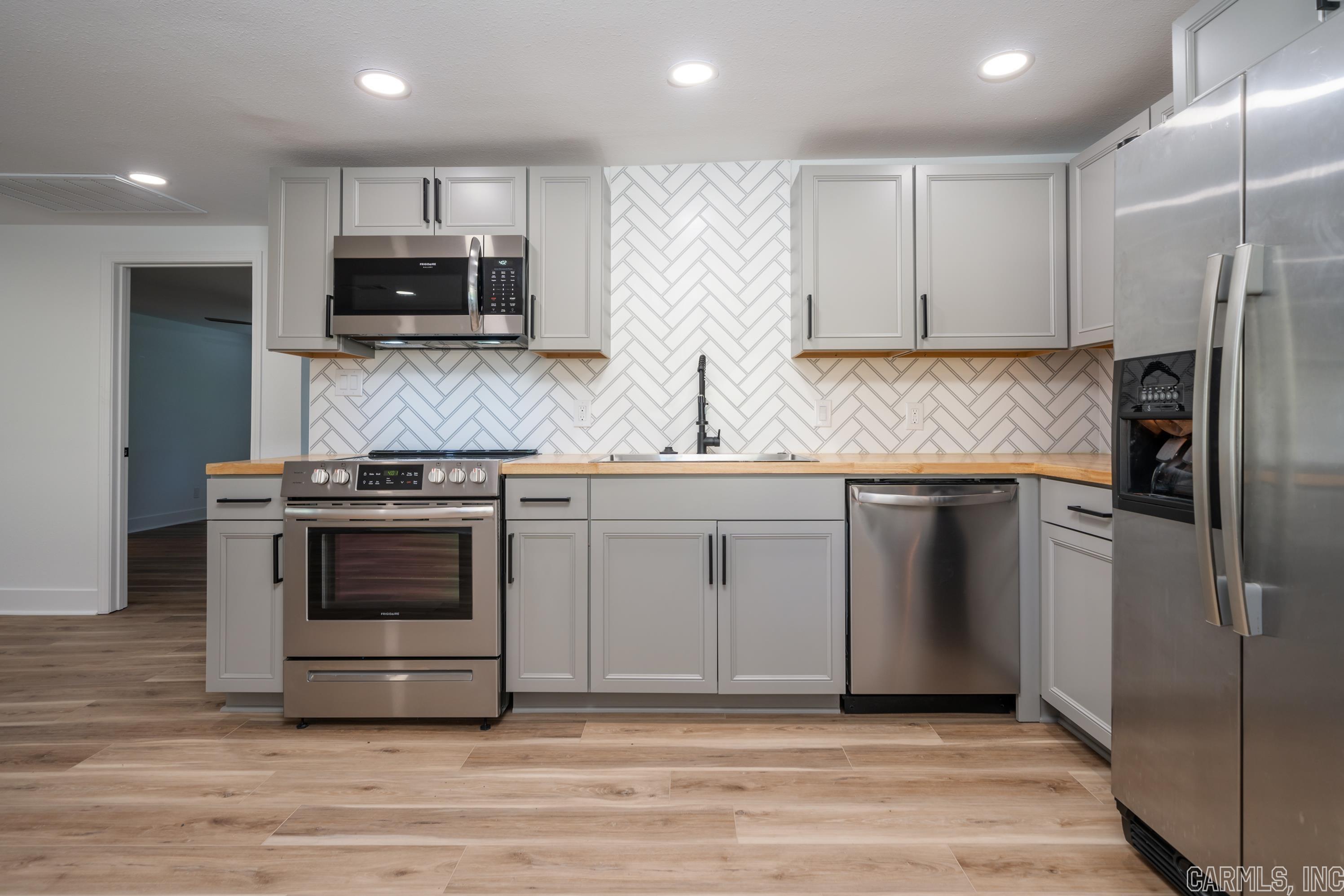 MCCLARD, L.A. - Residential