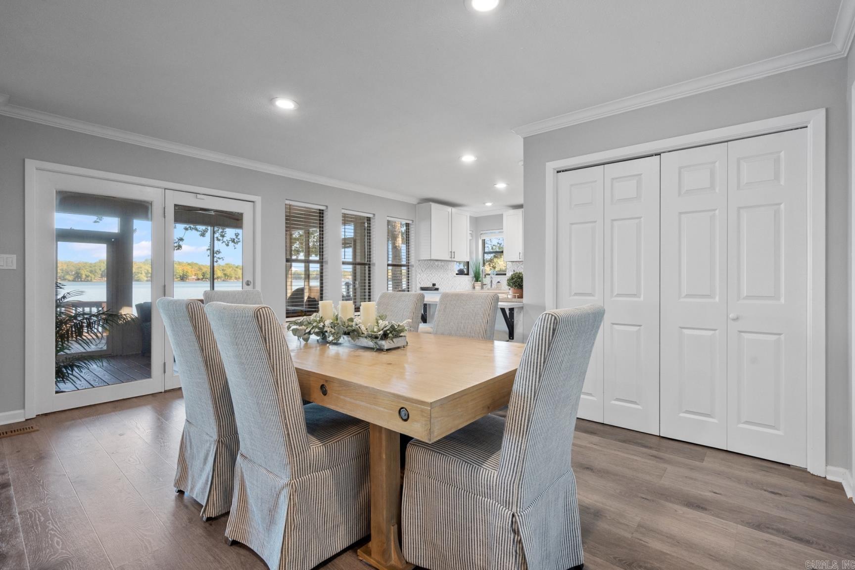 Lake View - Residential