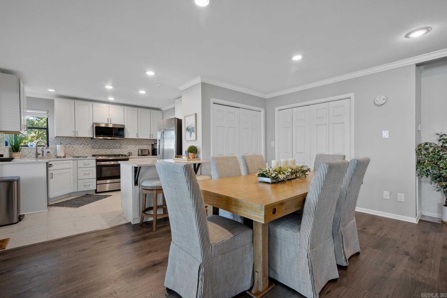 Lake View - Residential