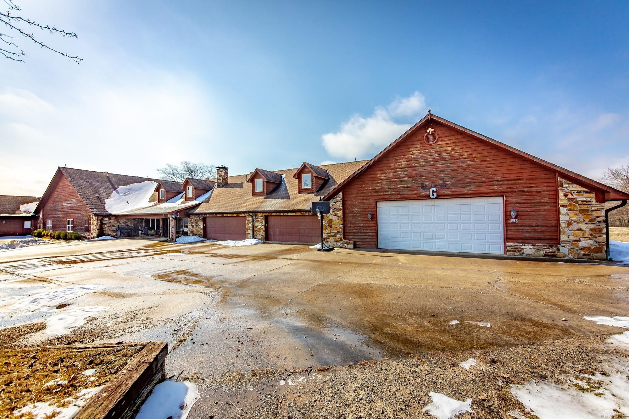 Metes & Bounds - Residential