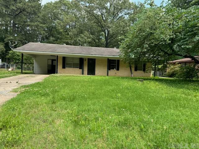 This is a perfect property for an investor, or someone who's looking to find their first home and have a minimal payment. Property sold as is AGENTS SEE CONFIDENTIAL REMARKS FOR SHOWING INSTRUCTIONS