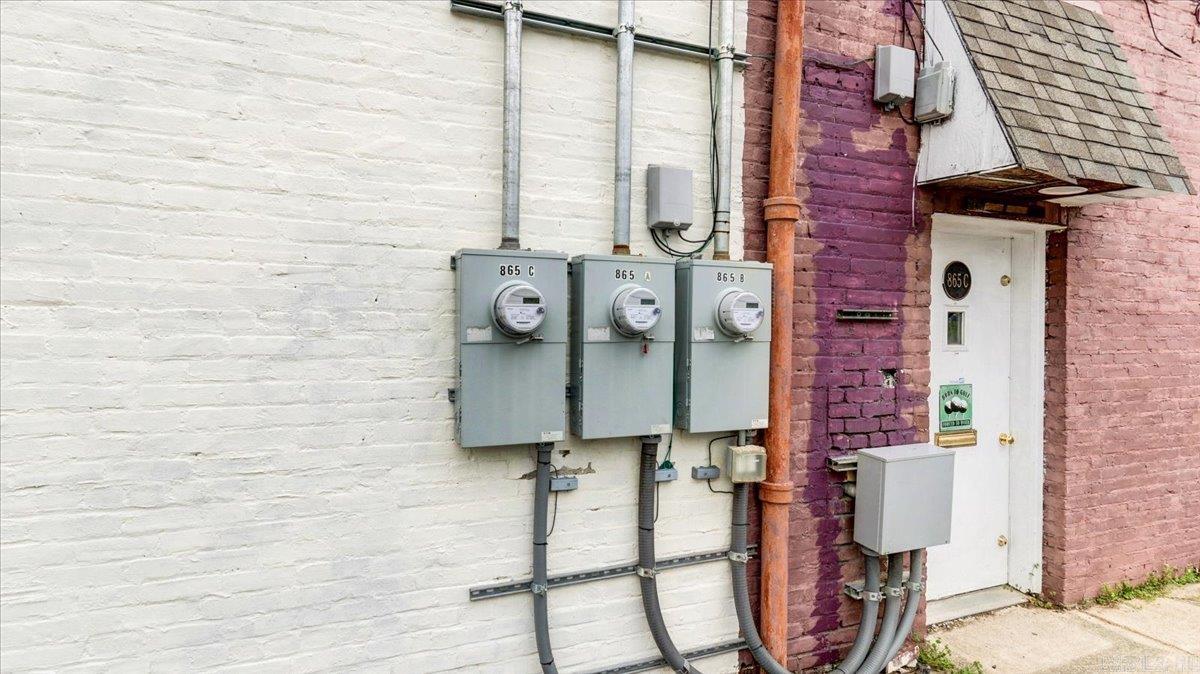 HSR BLK - Commercial Sale